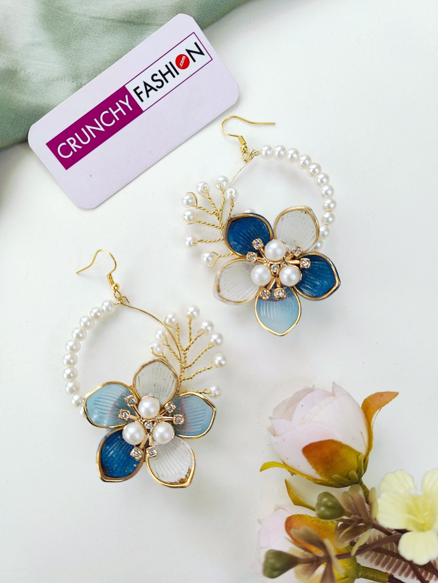 Blue Floral Acrylic Carnival Jewelry Set for Brides