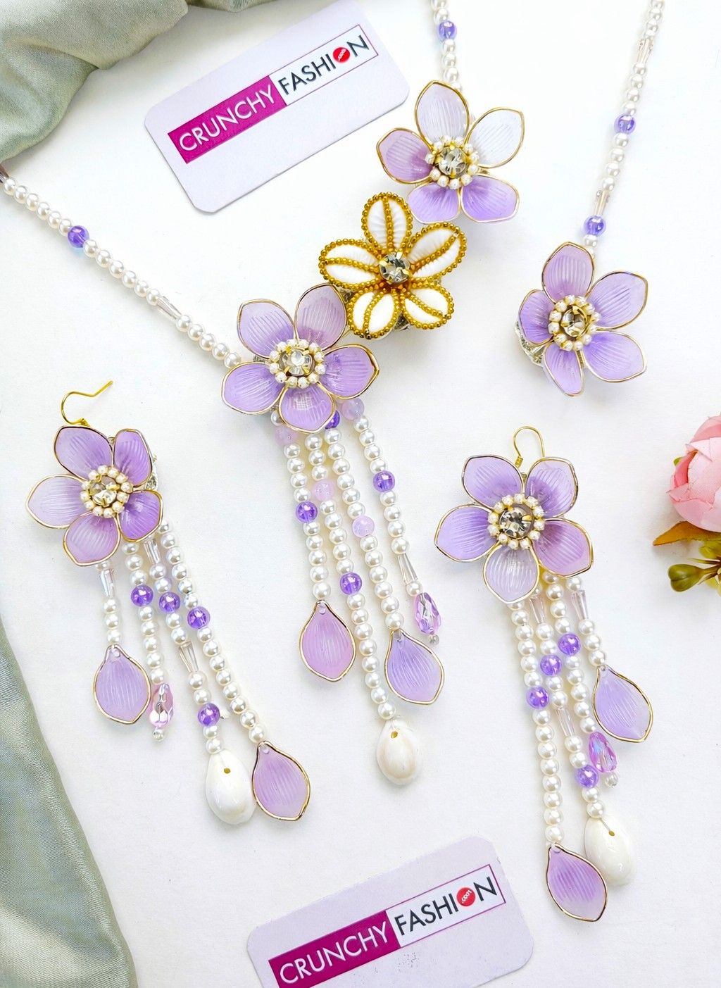 Handmade lavender floral & seashell bridal set for haldi-mehndi, resin beads with gold plating.