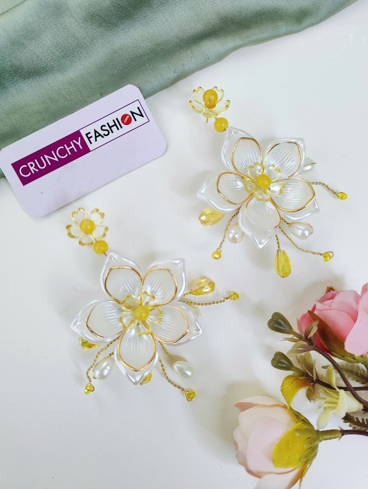Handmade White-Yellow Floral Jewelry for Haldi-Mehndi Carnivals