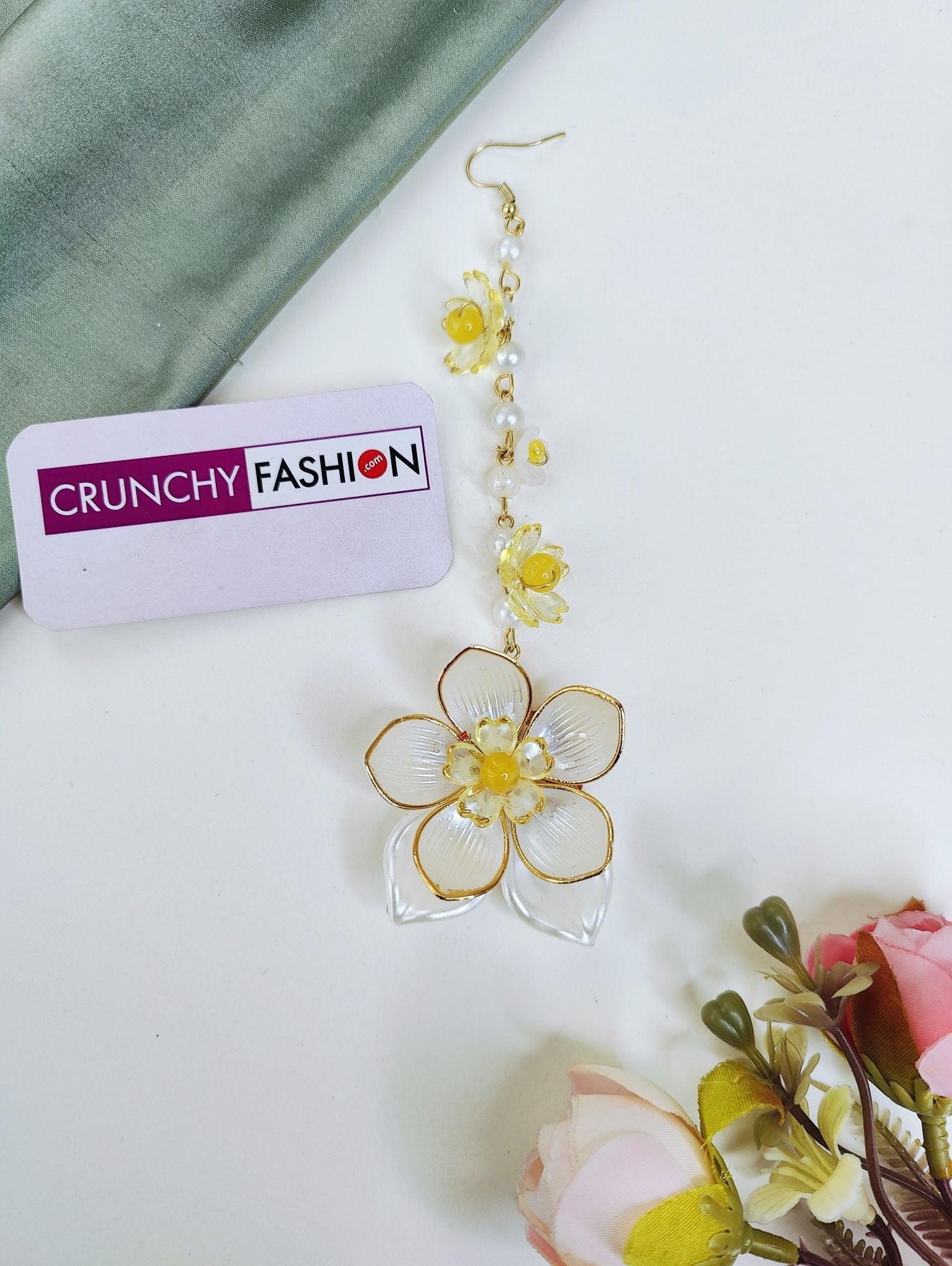 Handmade White-Yellow Floral Jewelry for Haldi-Mehndi Carnivals