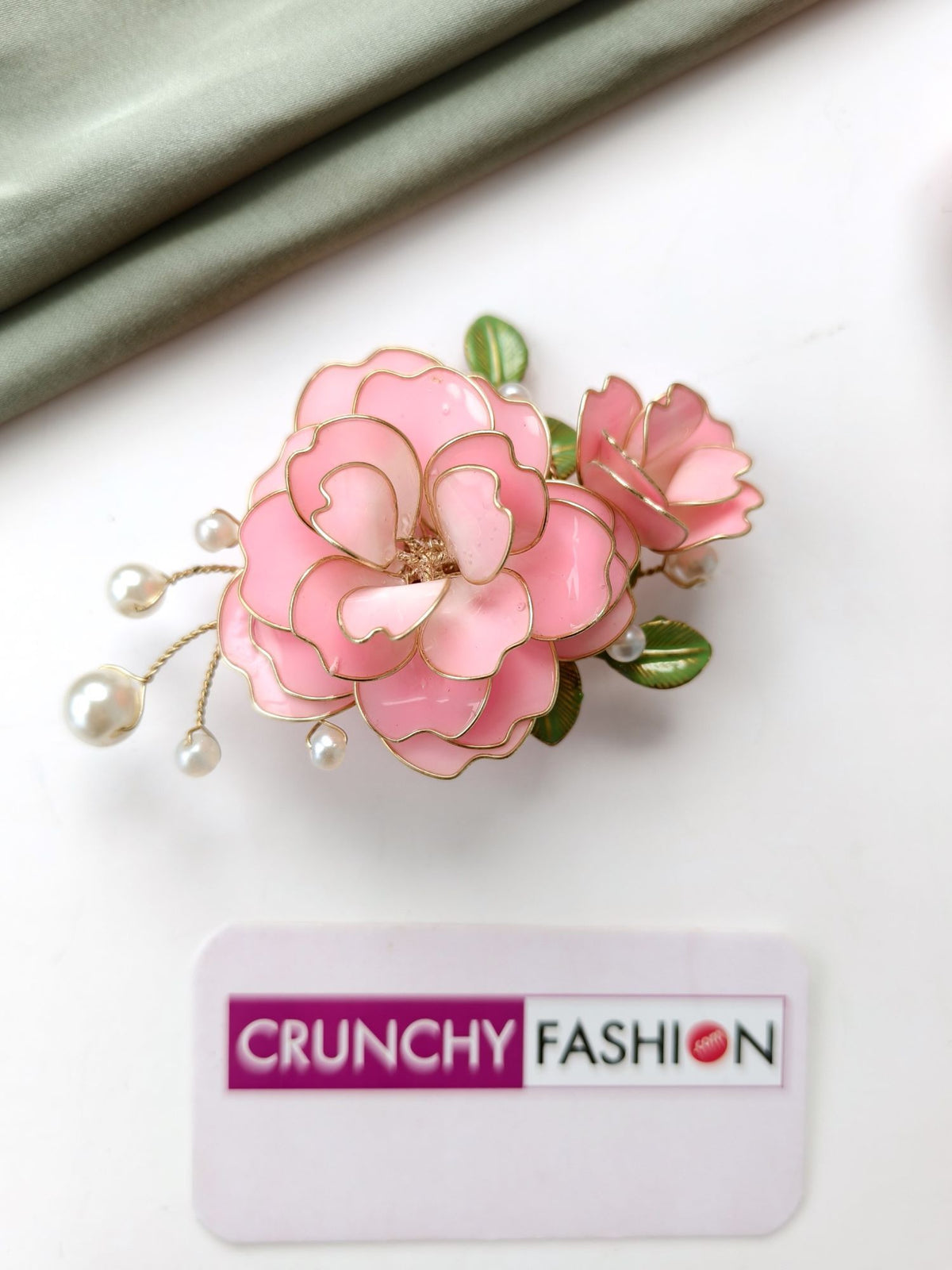 Handmade resin floral brooch pin, unisex statement brooch for wedding