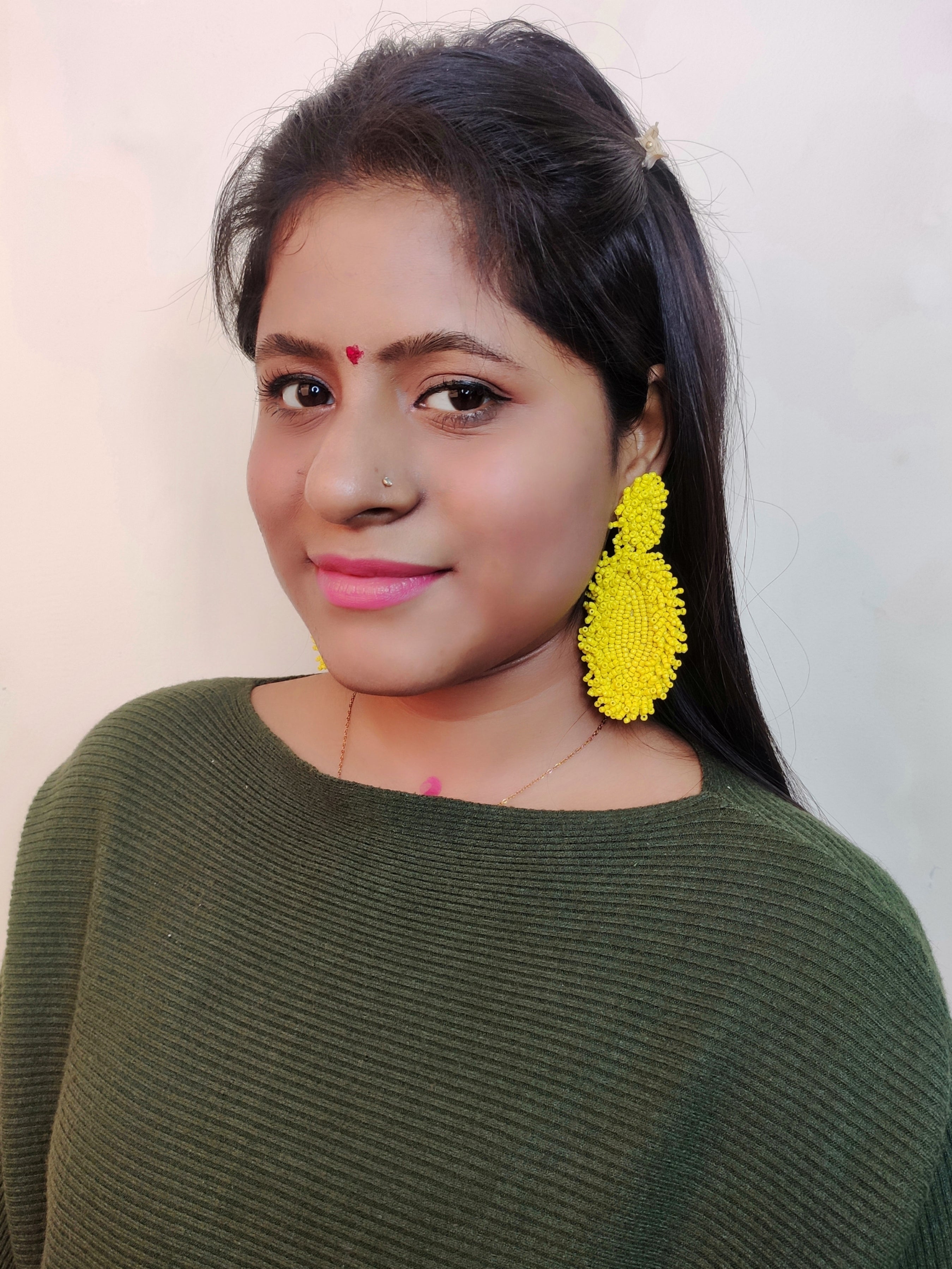 Sunlit Zodiac - Handcrafted Yellow Beaded Earrings for Chic Celebrations