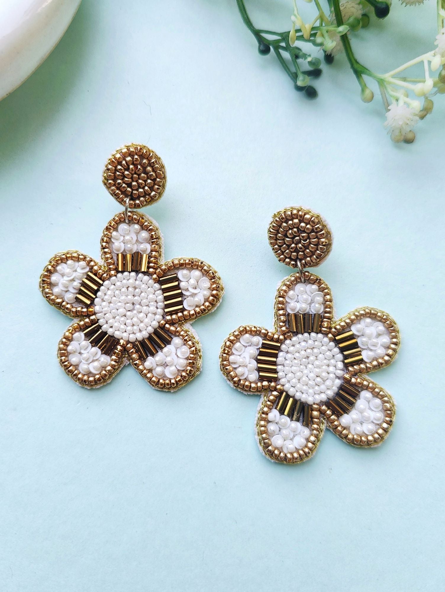 White floral handmade earrings with beaded jewellery design, perfect for festive occasions, parties, weddings, Haldi and Mehandi ceremonies. Features push back design and 7.0 length.