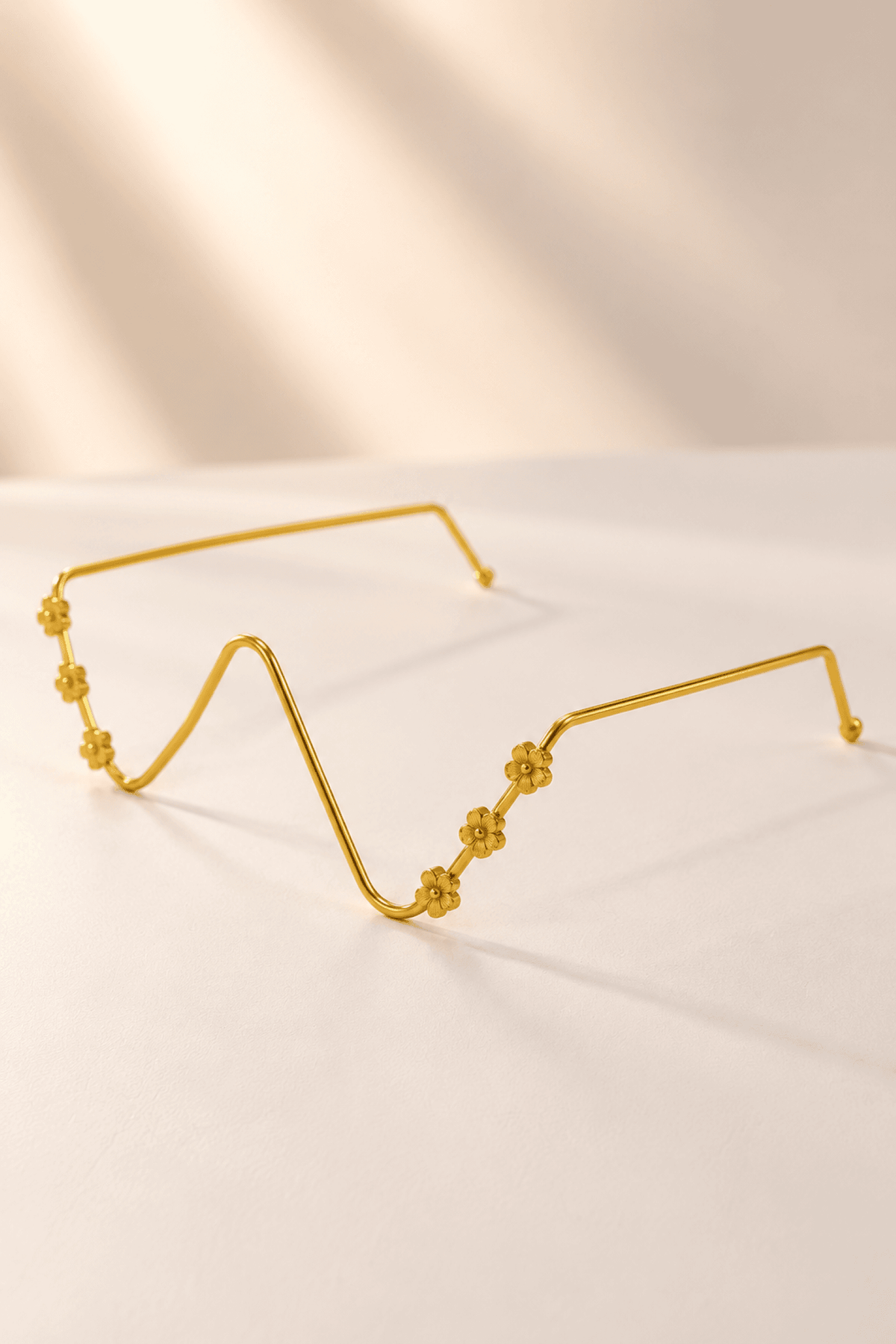 Haldi function glasses with pearl floral pattern and golden facets