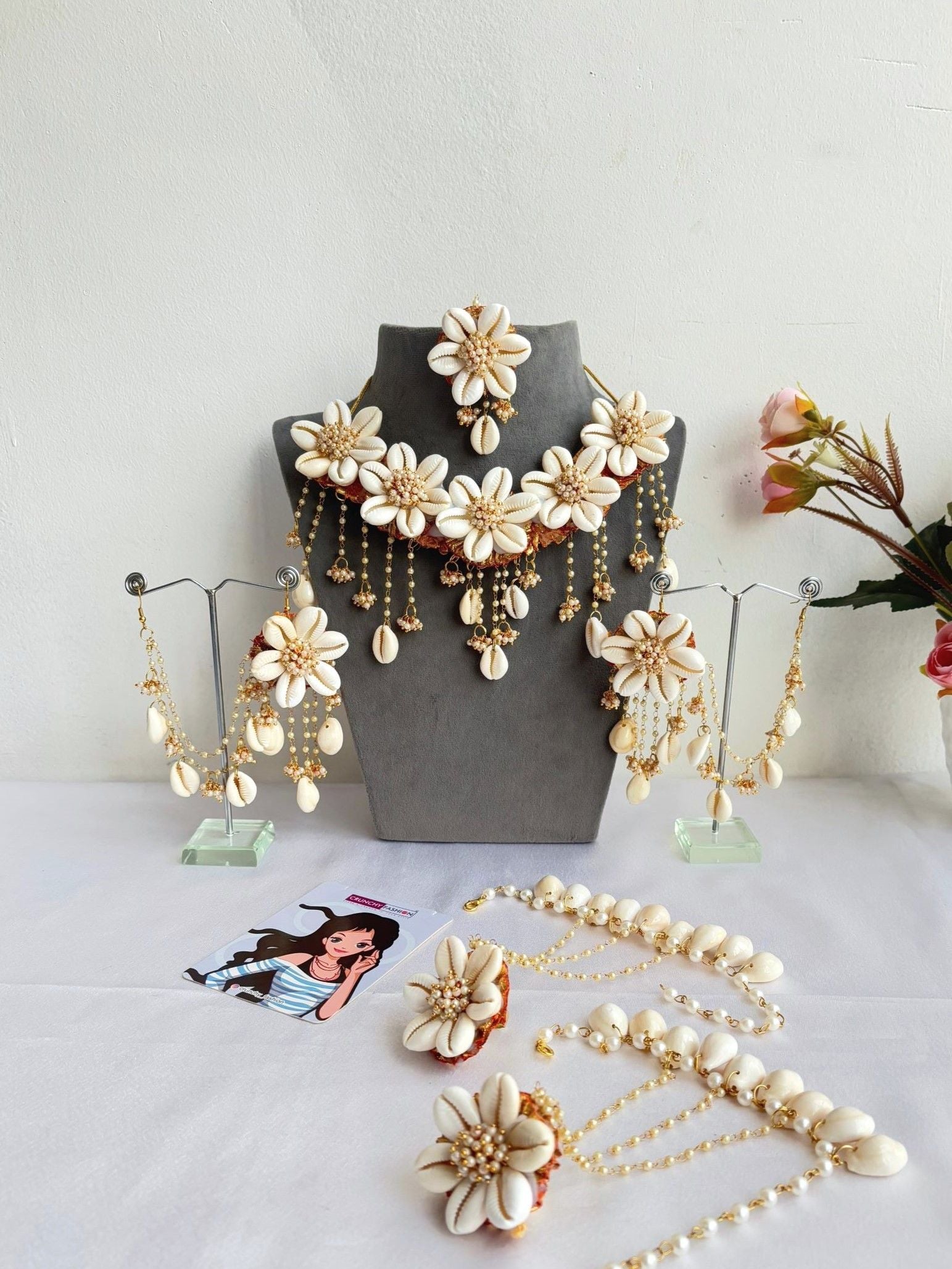 Handmade white floral baby shower jewellery set for women, traditional style with pearl accents