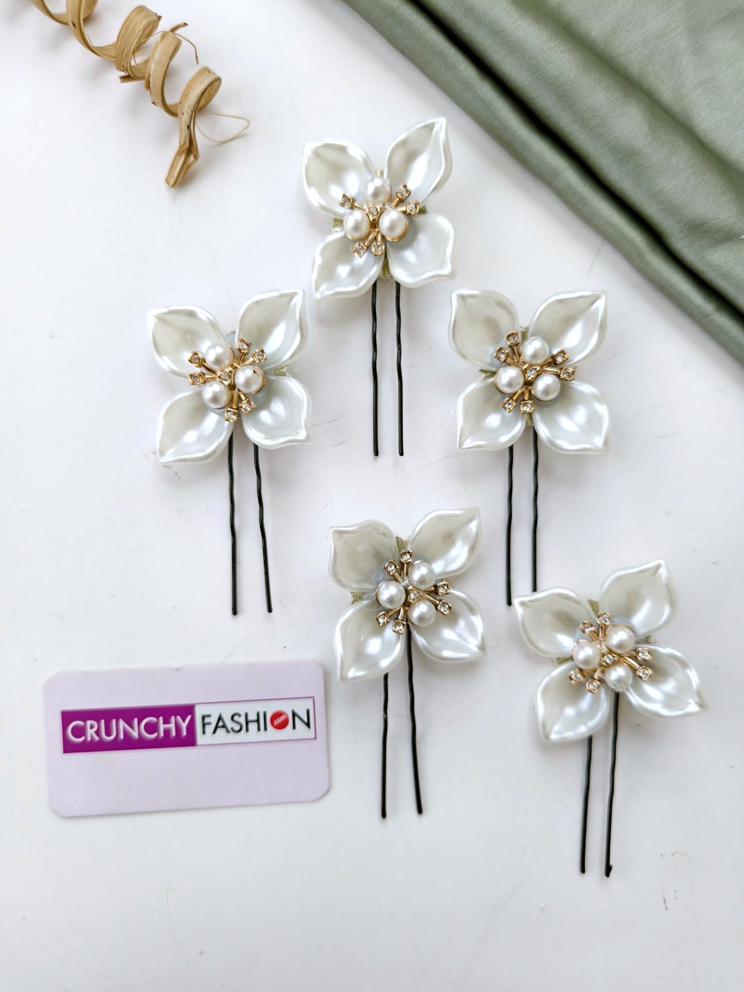 white acrylic floral hair pins for wedding, gold plated head chain