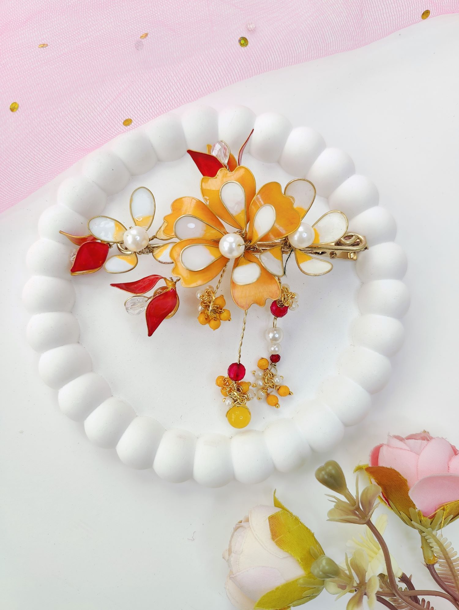 Yellow white resin floral hair clip, handmade lightweight jewellery
