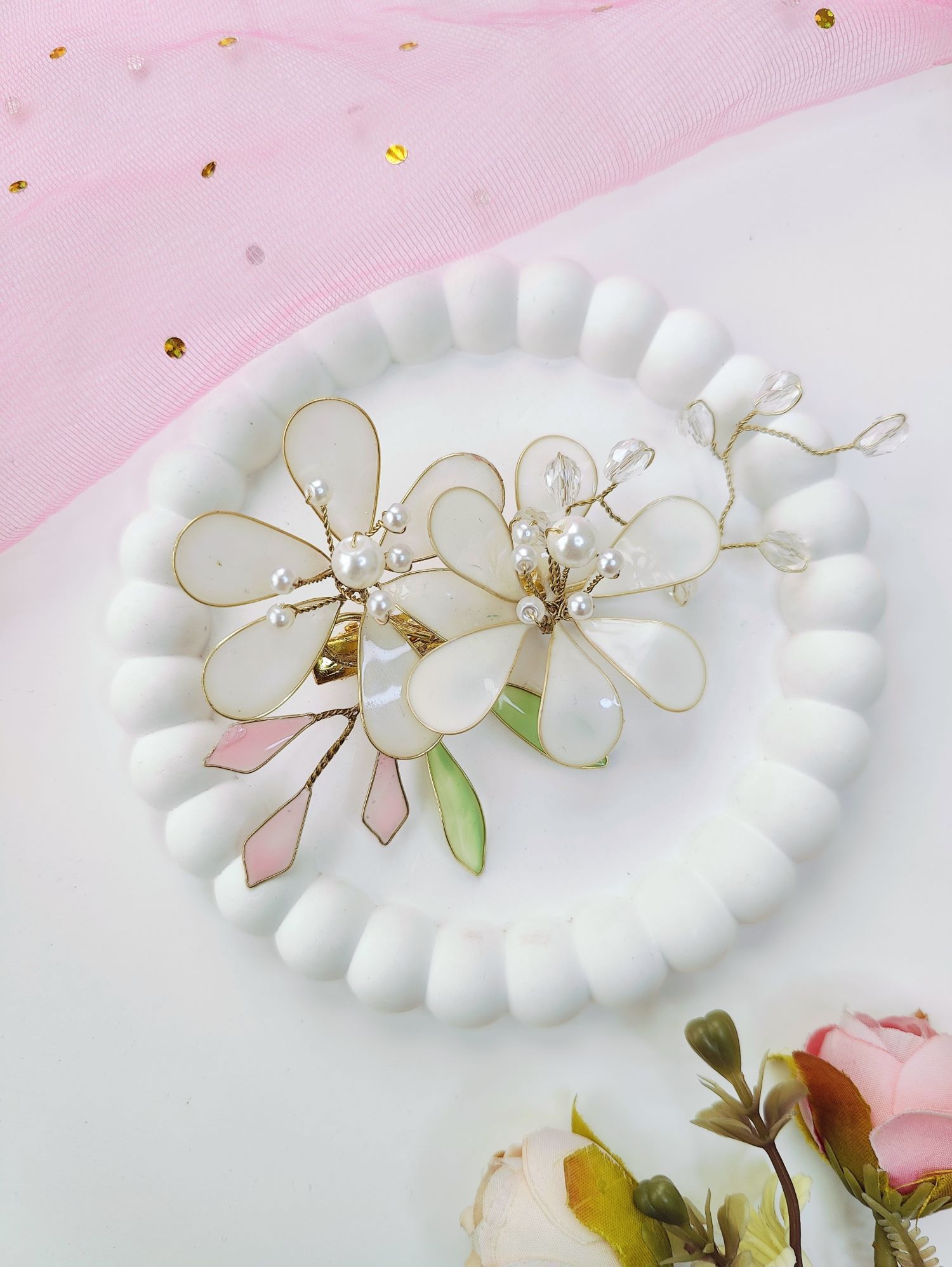 white and green resin jewellery floral hair clip, lightweight
