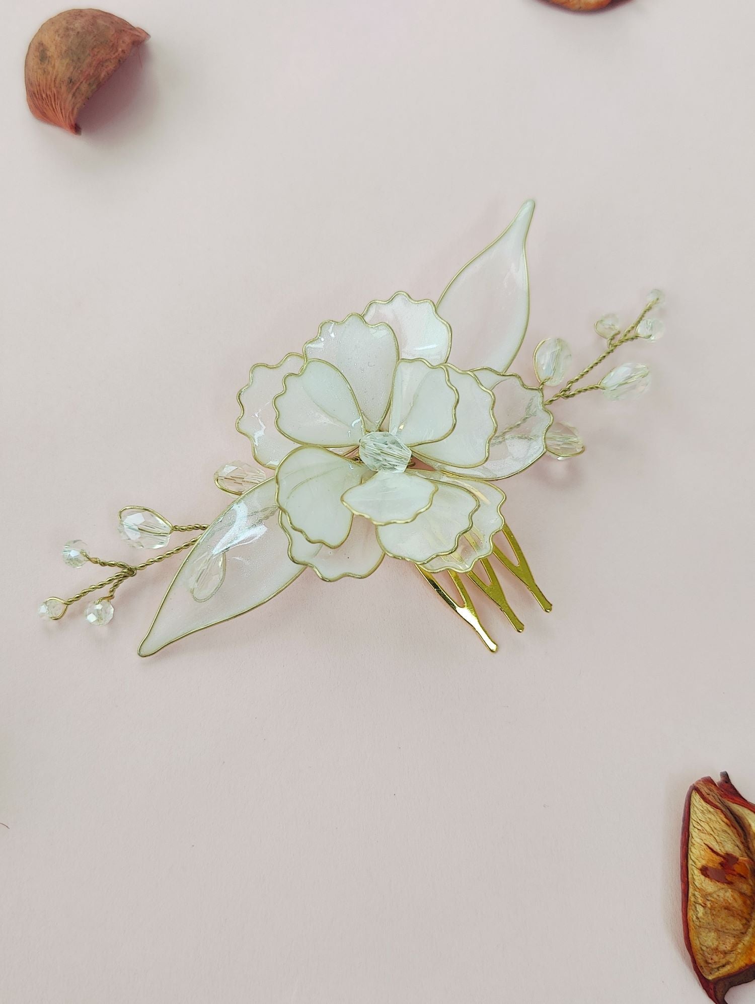 white resin rose hair accessory comb, floral jewellery for haldi