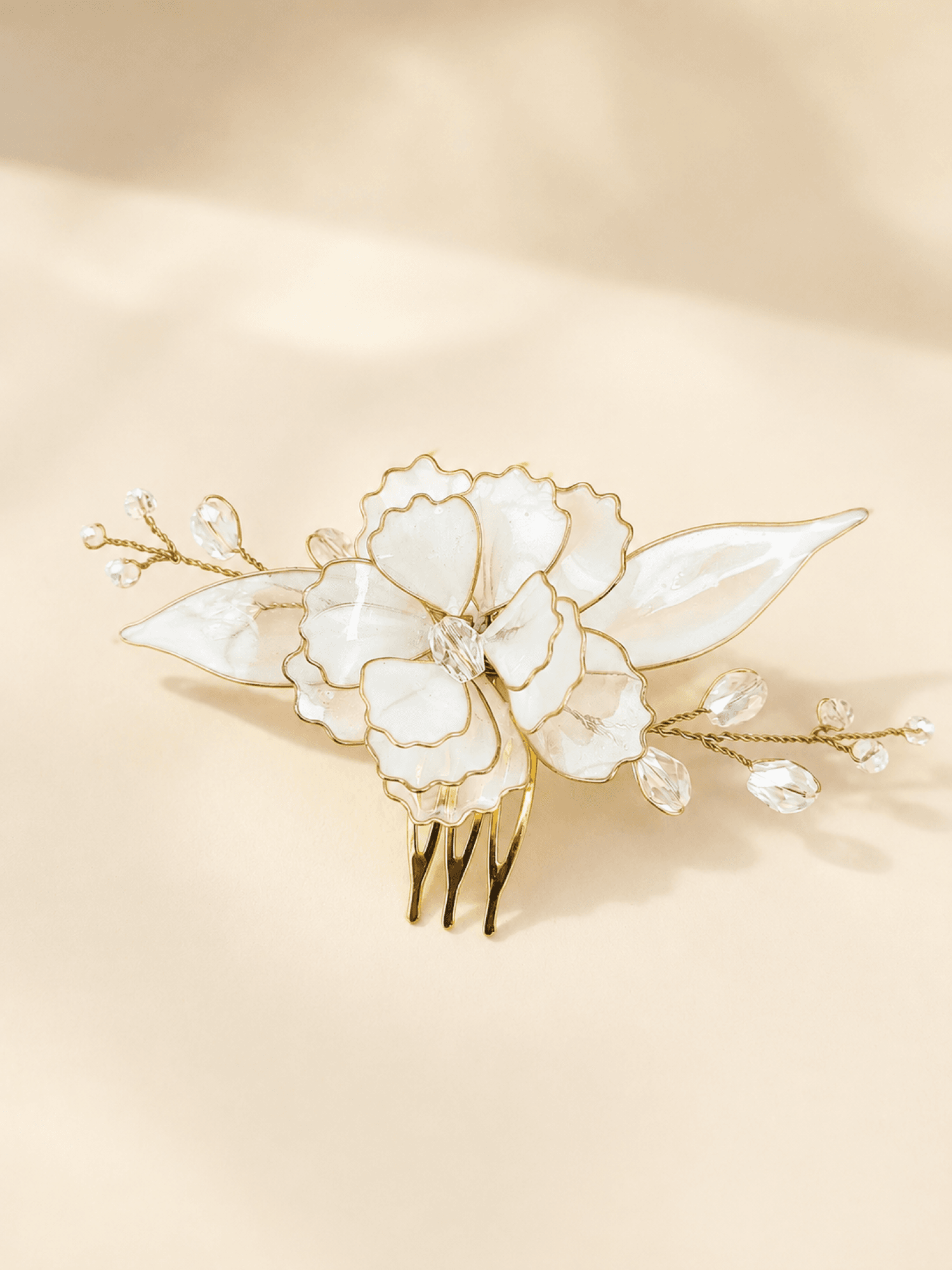 white resin rose hair accessory comb, floral jewellery for haldi