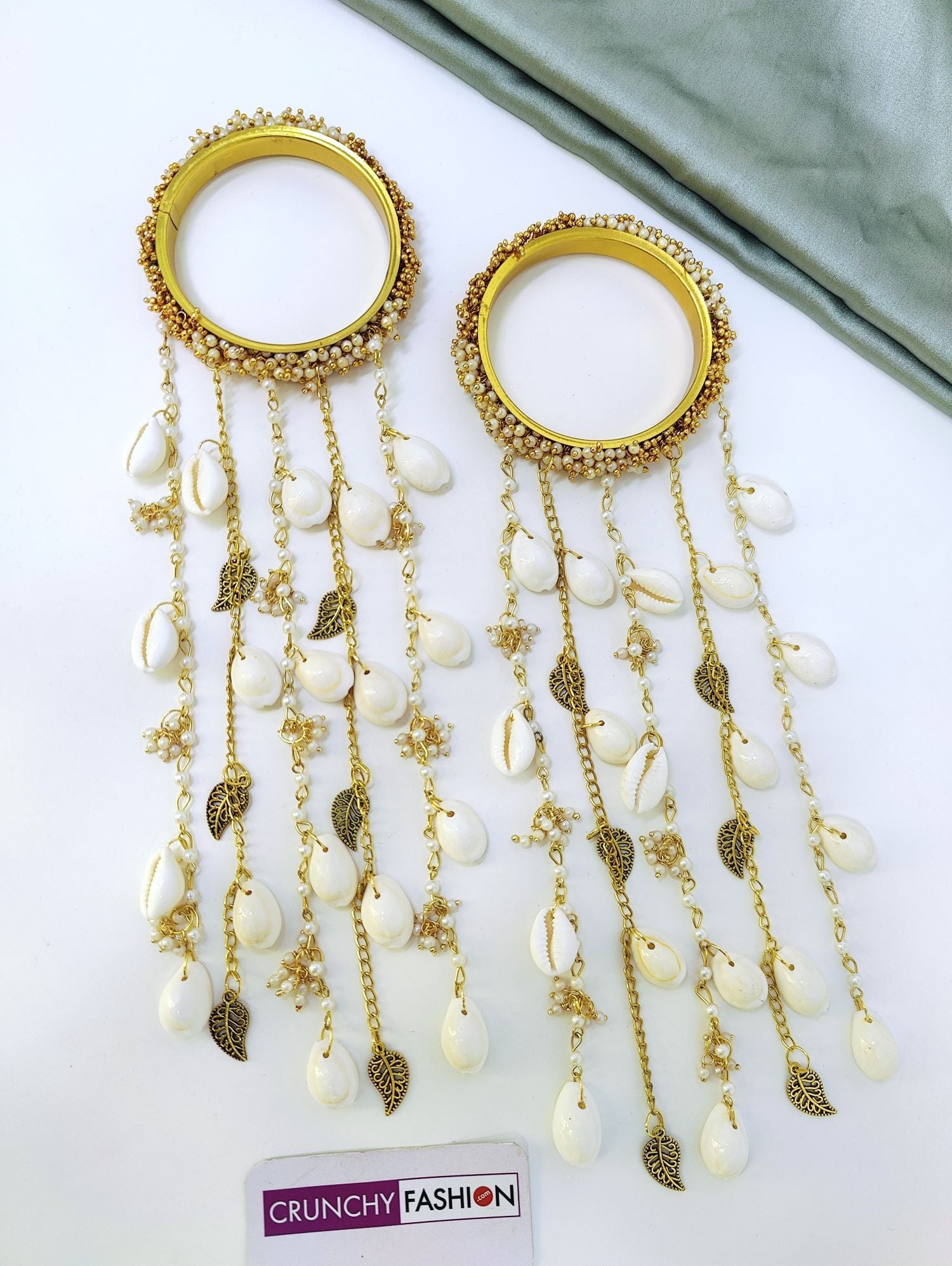 White gold seashell Punjabi bridal kalire for mehndi and wedding