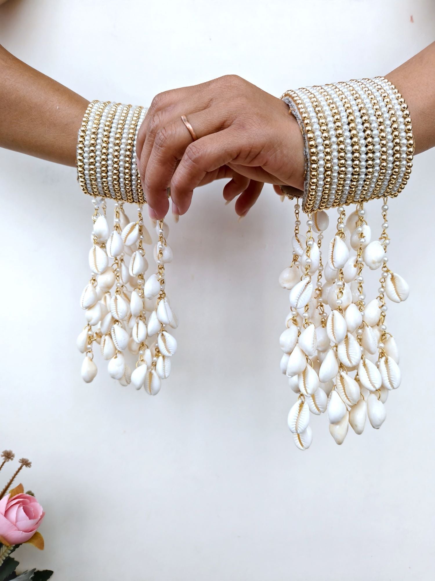 Sea shell kalire for bride, Punjabi bridal kalire design for haldi and mehndi, elegant kalire bangles 2026