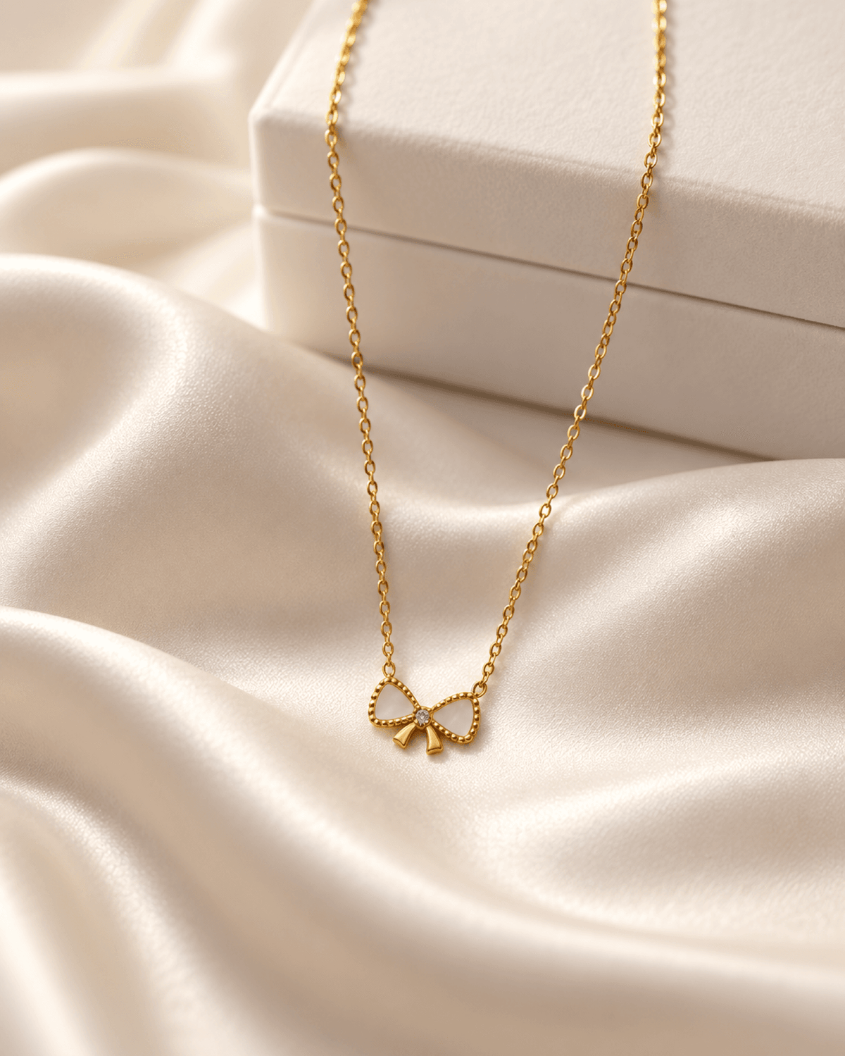 gold plated crystal girl pendant necklace for women, cable chain
