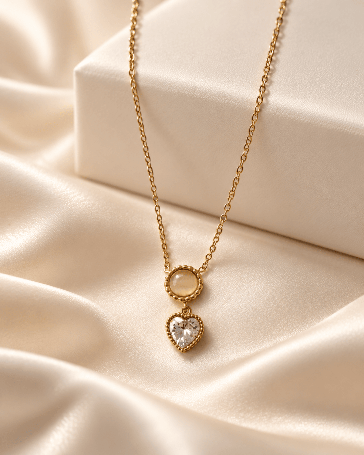 Gold plated heart crystal pendant necklace for women, designer brass jewelry, cable chain, ideal gift for party or Valentine
