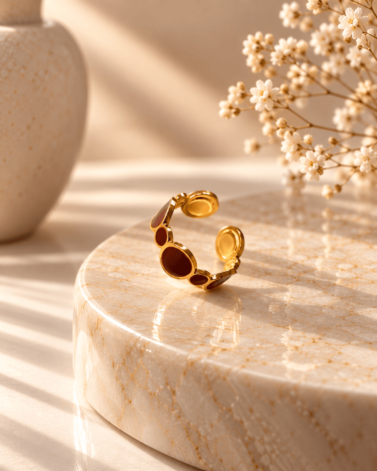 Adjustable anti tarnish gold ring with brown enamel oval motif