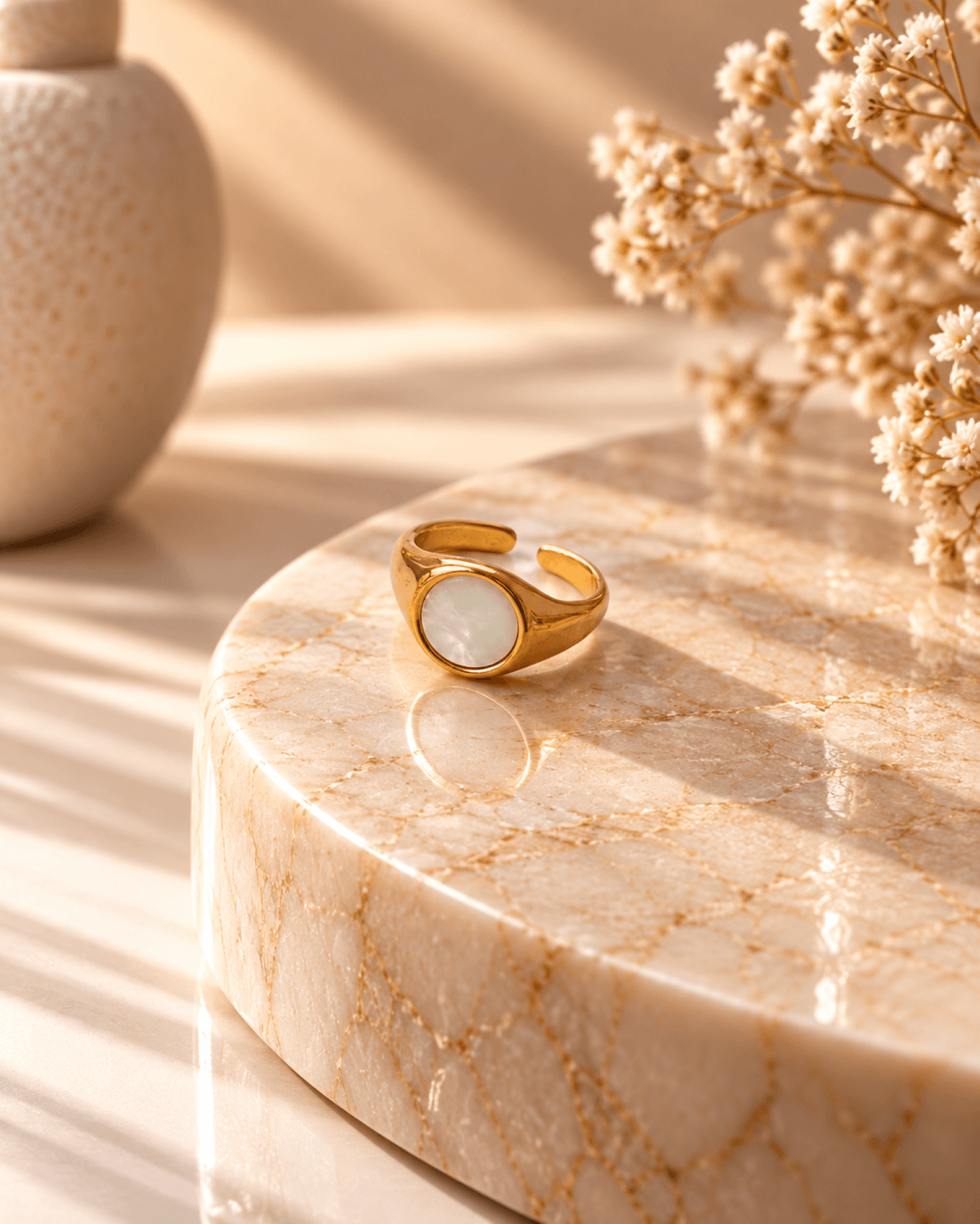 Anti tarnish stainless steel white stone gold ring for women
