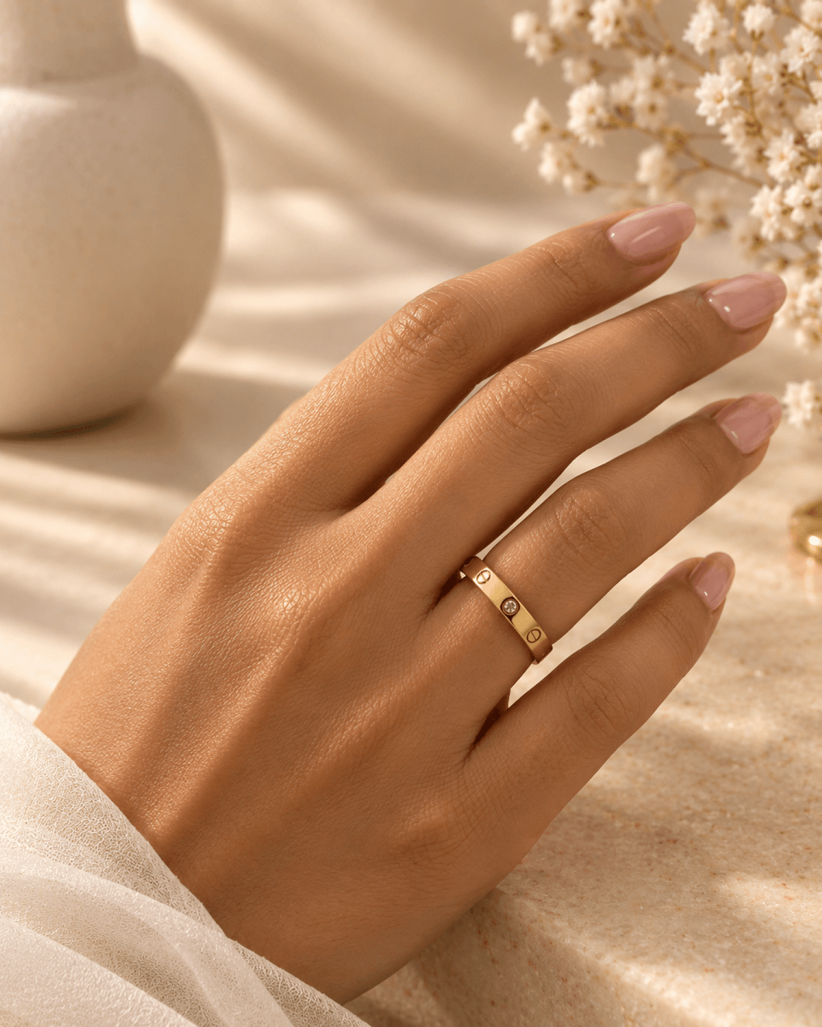 Stainless steel anti tarnish gold ring for women with minimal stone