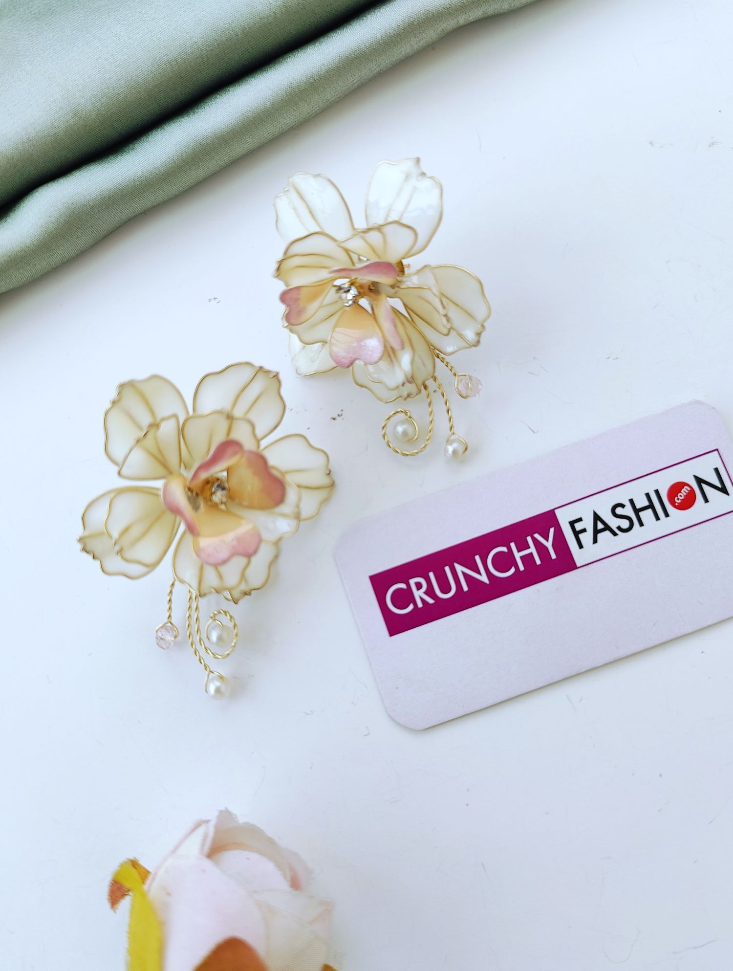 off white resin necklace set, rose floral jewellery for women
