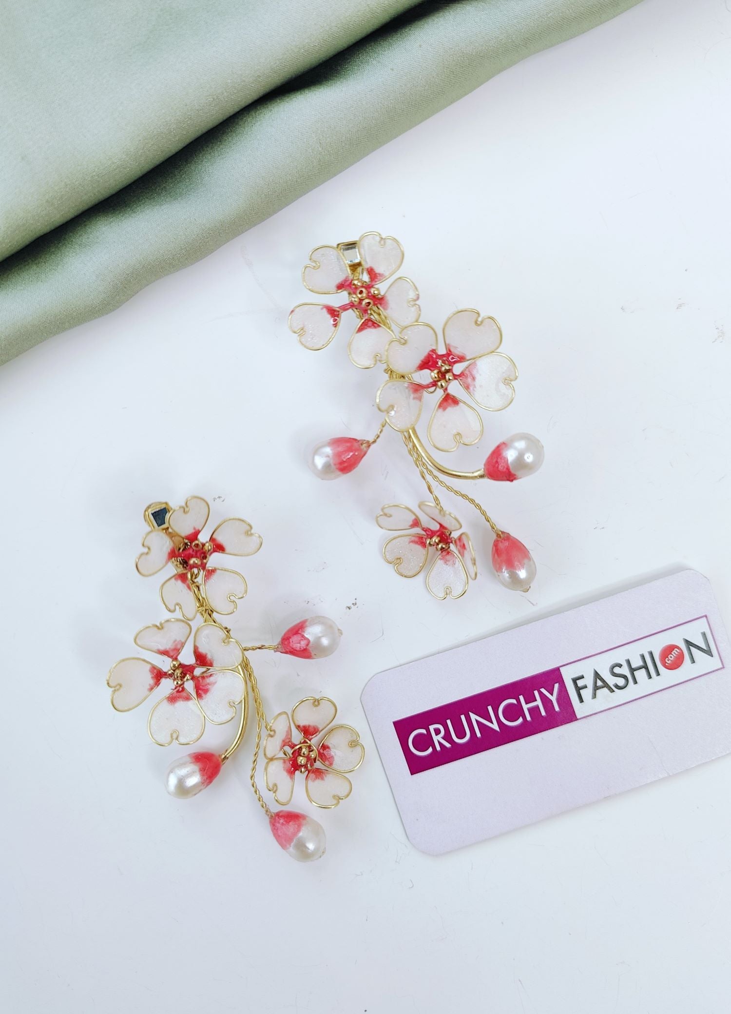 pink resin necklace for women, floral handmade jewellery, lightweight