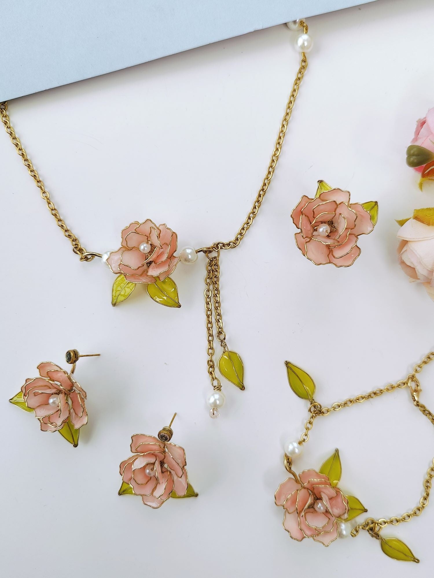 rose resin necklace set, lightweight floral jewellery for haldi