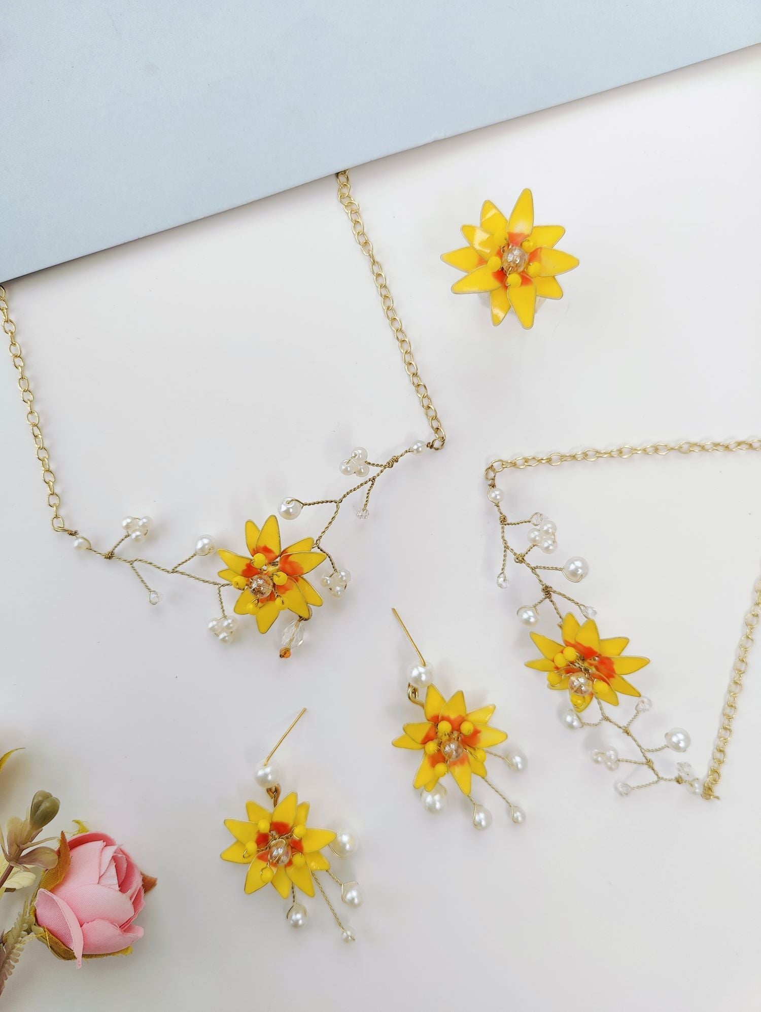 yellow resin necklace set, sunflower floral handmade jewellery