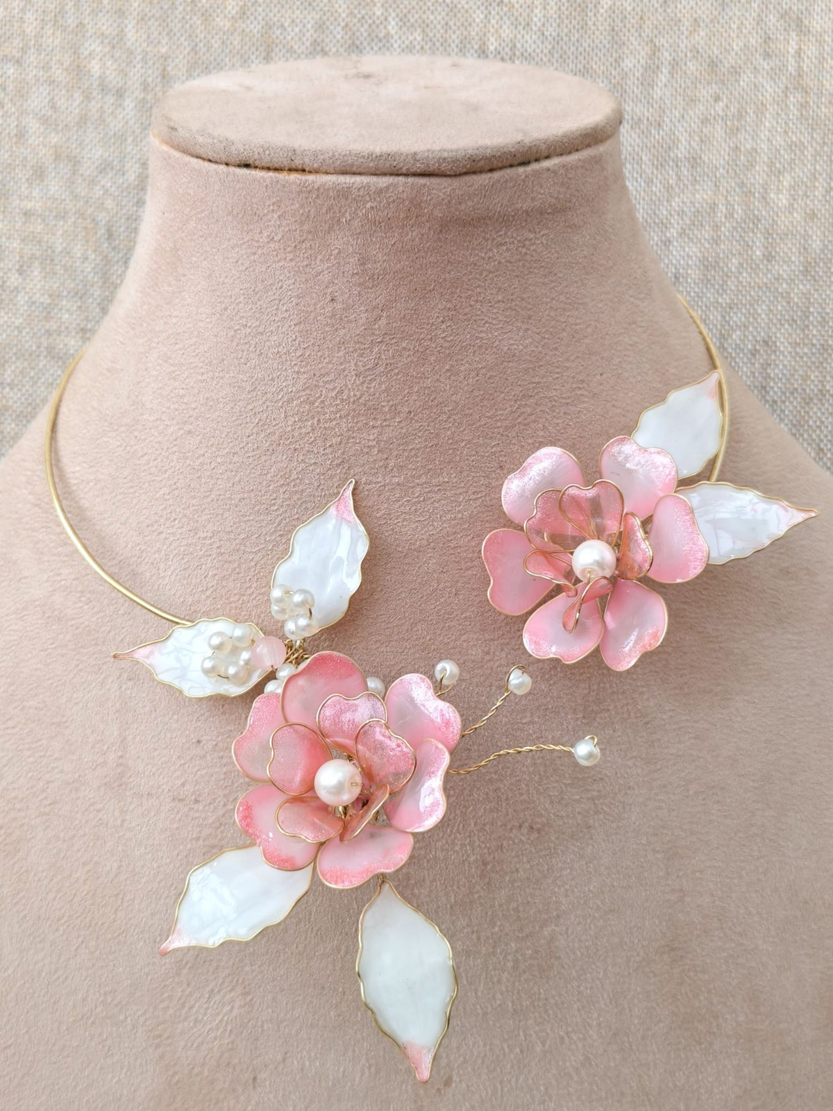 light pink resin choker necklace for women with rose floral design
