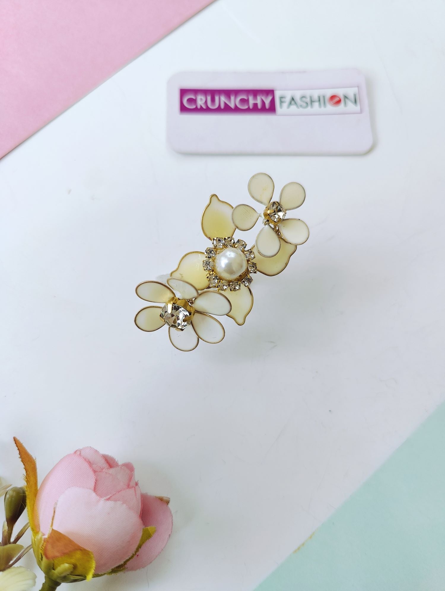 Handmade resin ring, lightweight floral resin ring for women