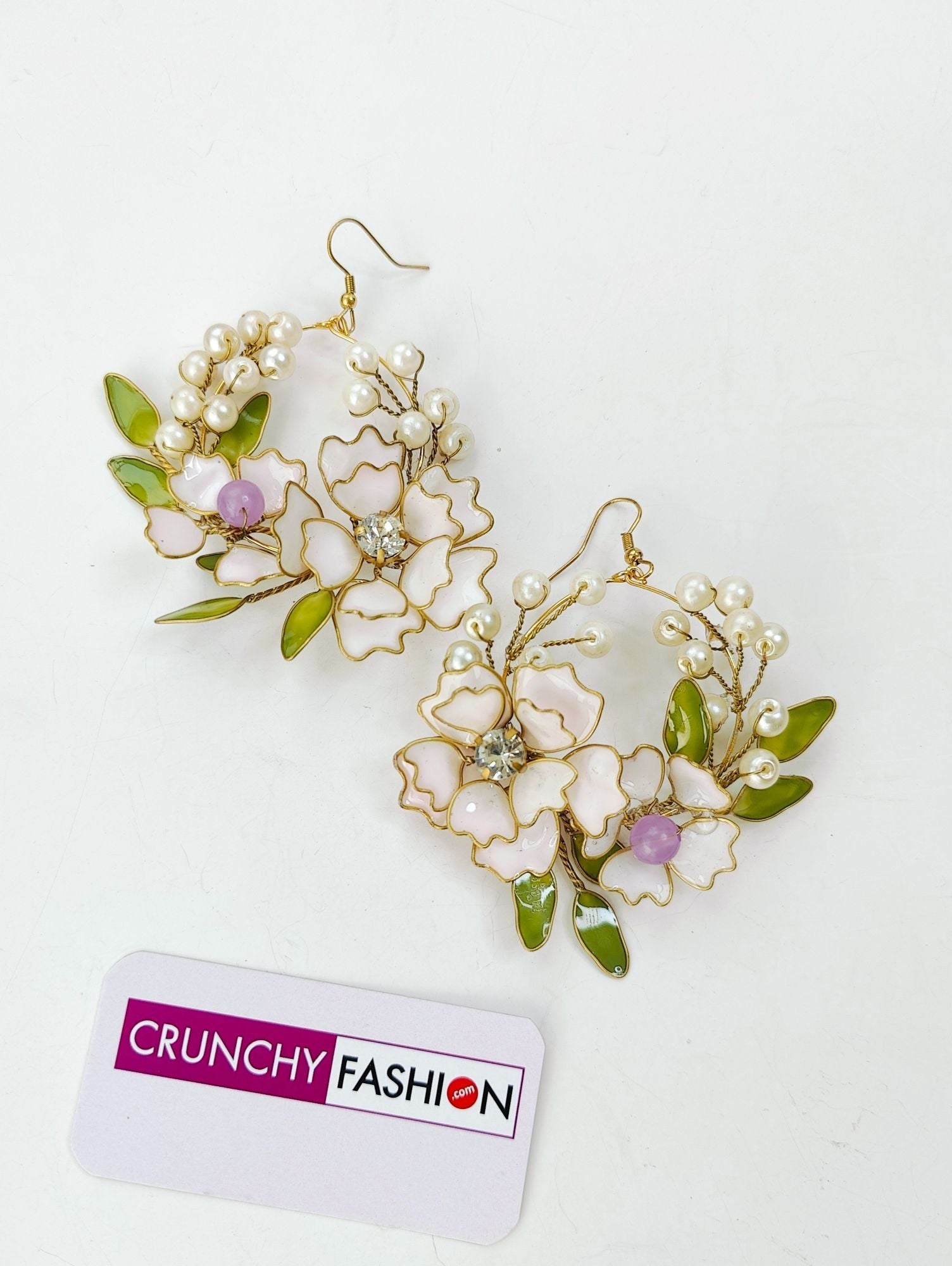 Handmade light pink, floral-themed bridal jewellery set, ideal for haldi and mehndi ceremonies