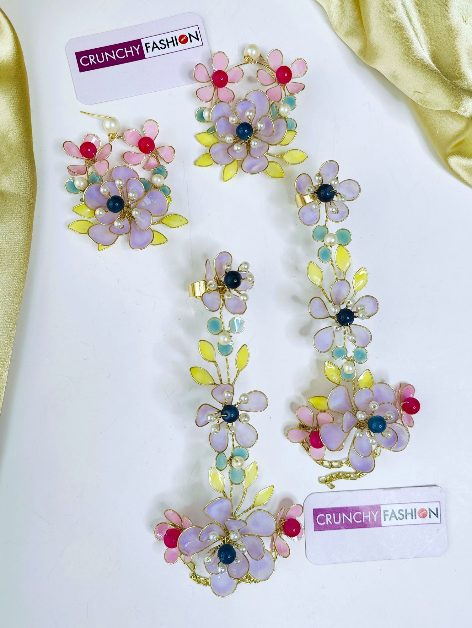 Lavender-pink floral bridal jewellery set, handmade with resin and beads, designed for haldi-mehndi ceremonies