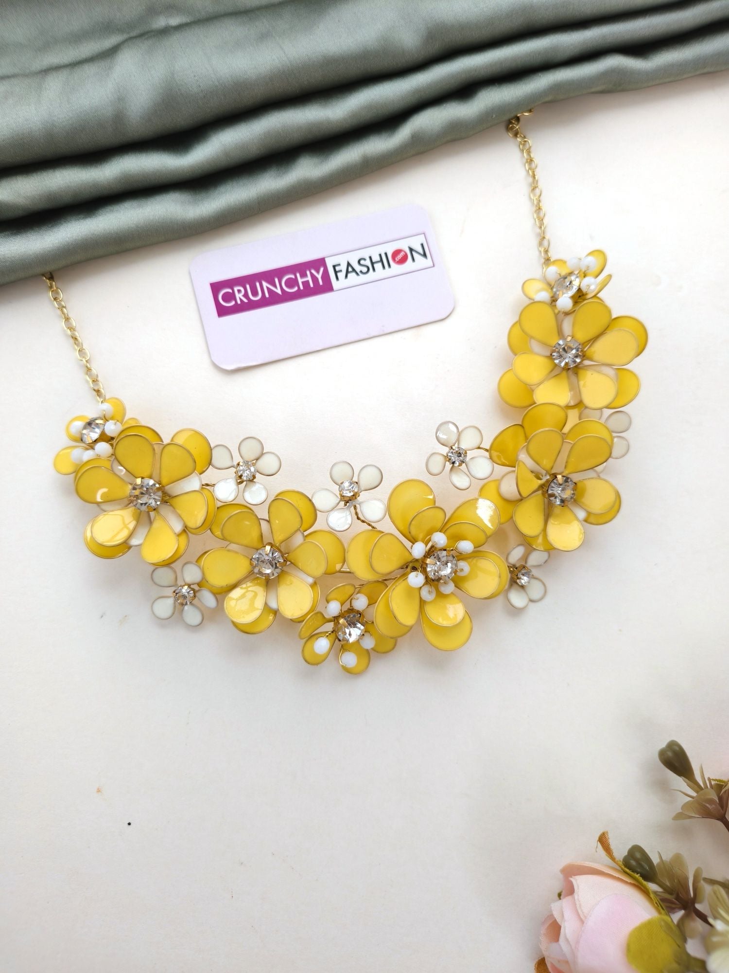 Zinnia Floral Jewellery Set with Ear Chains