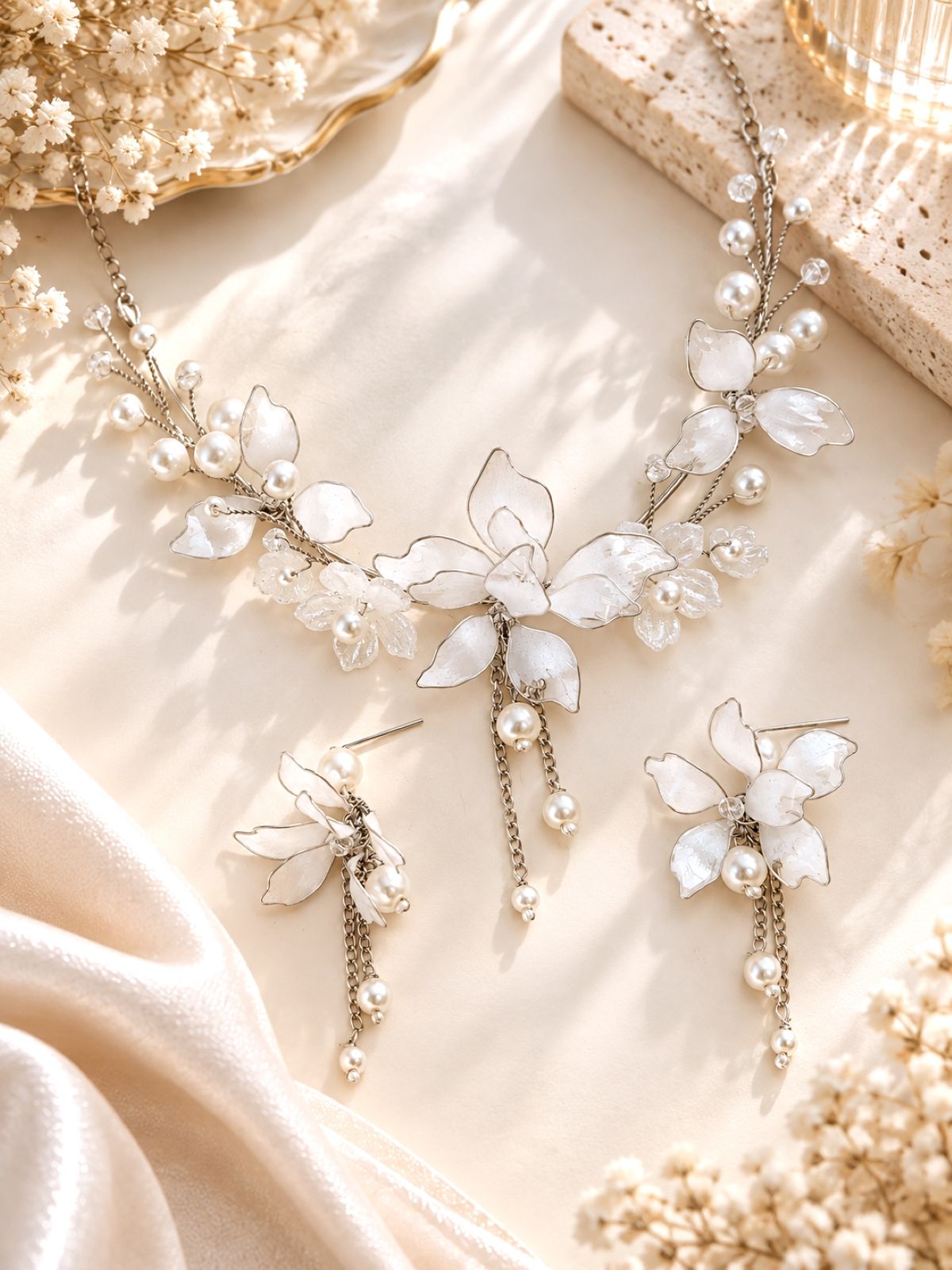White floral resin jewellery set, lightweight haldi and bridal design