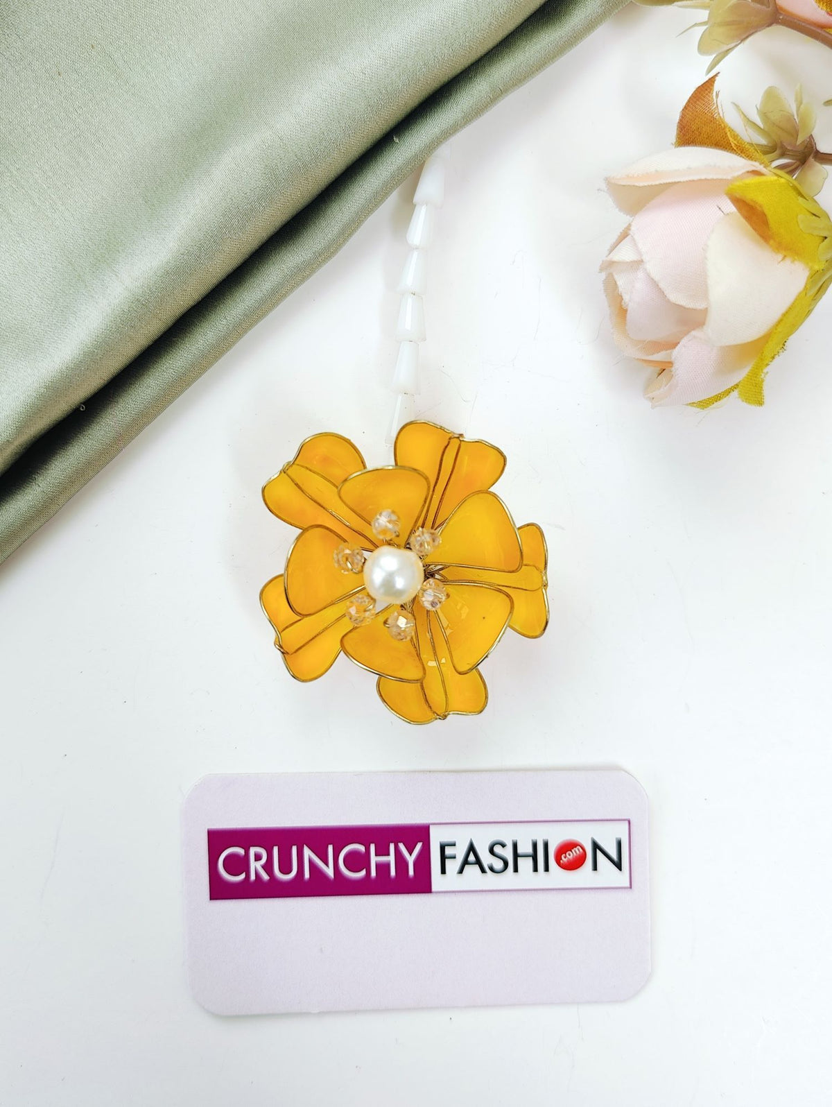 yellow resin floral jewellery set, lightweight haldi jewellery for bride