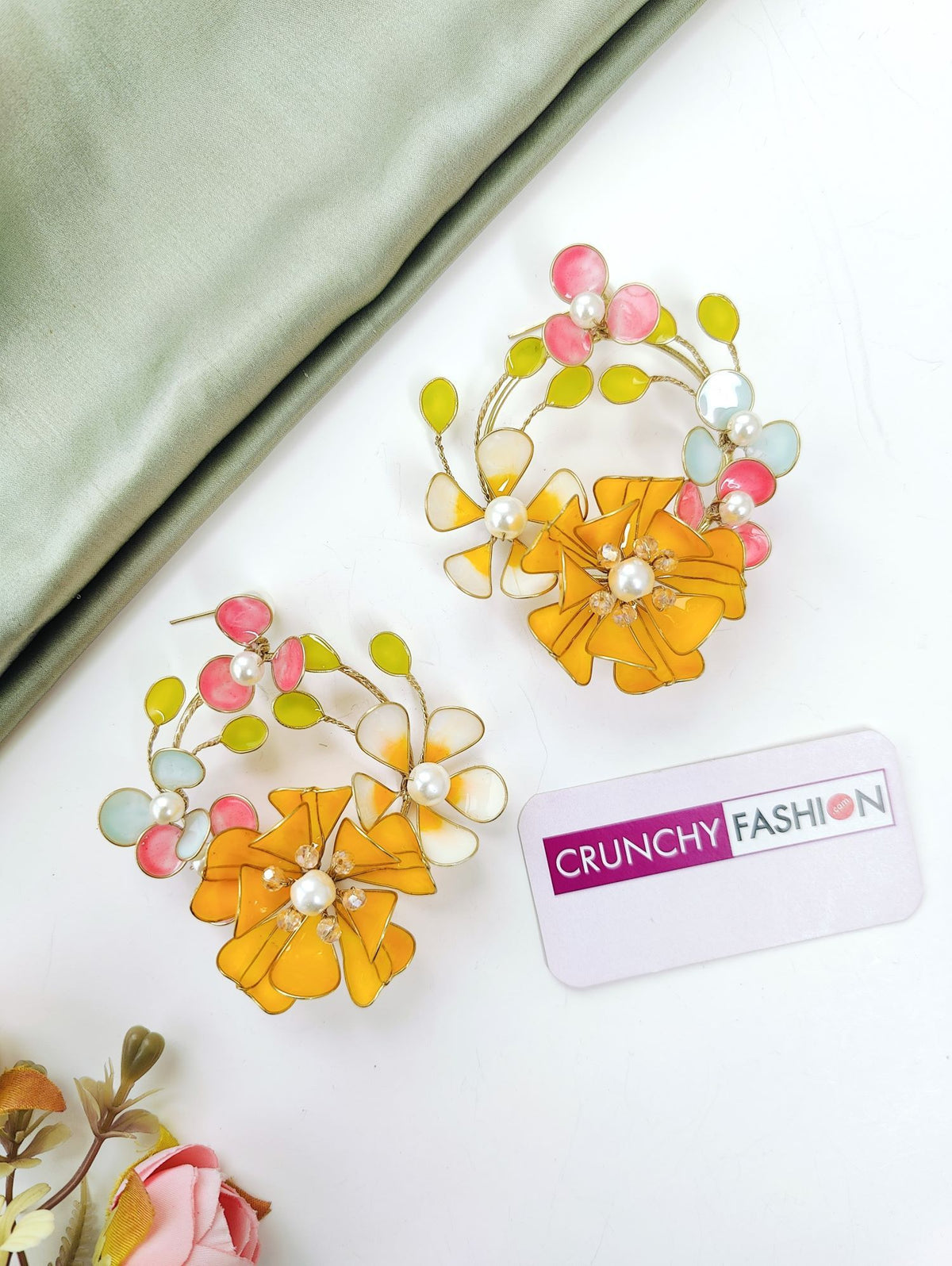 yellow resin floral jewellery set, lightweight haldi jewellery for bride
