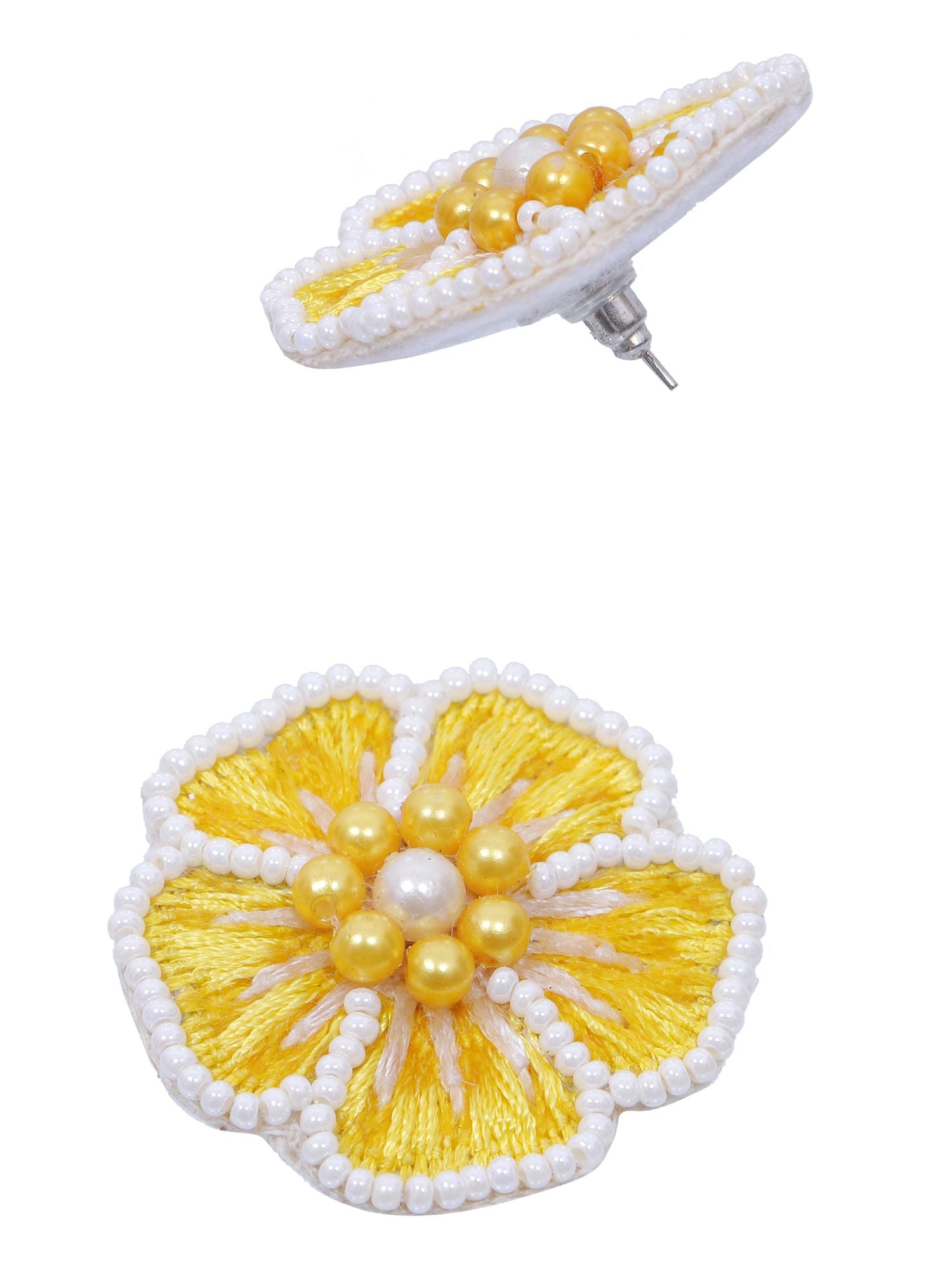 Floral themed choker necklace in yellow and white, ideal for everyday wear, handmade from base beads