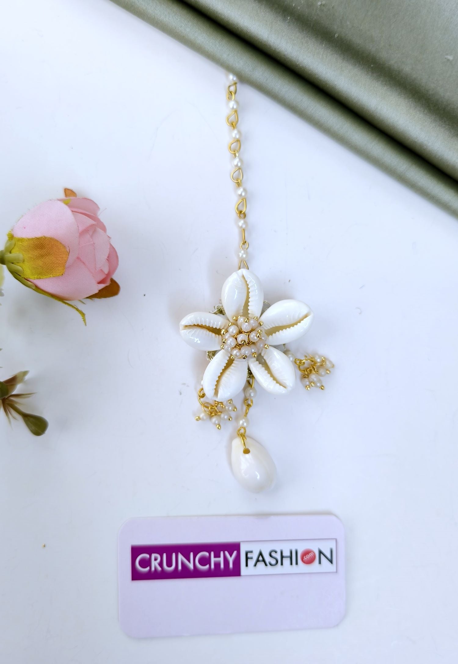 White Cowrie Sea Shell Flower Jewellery Set for Haldi & Mehndi