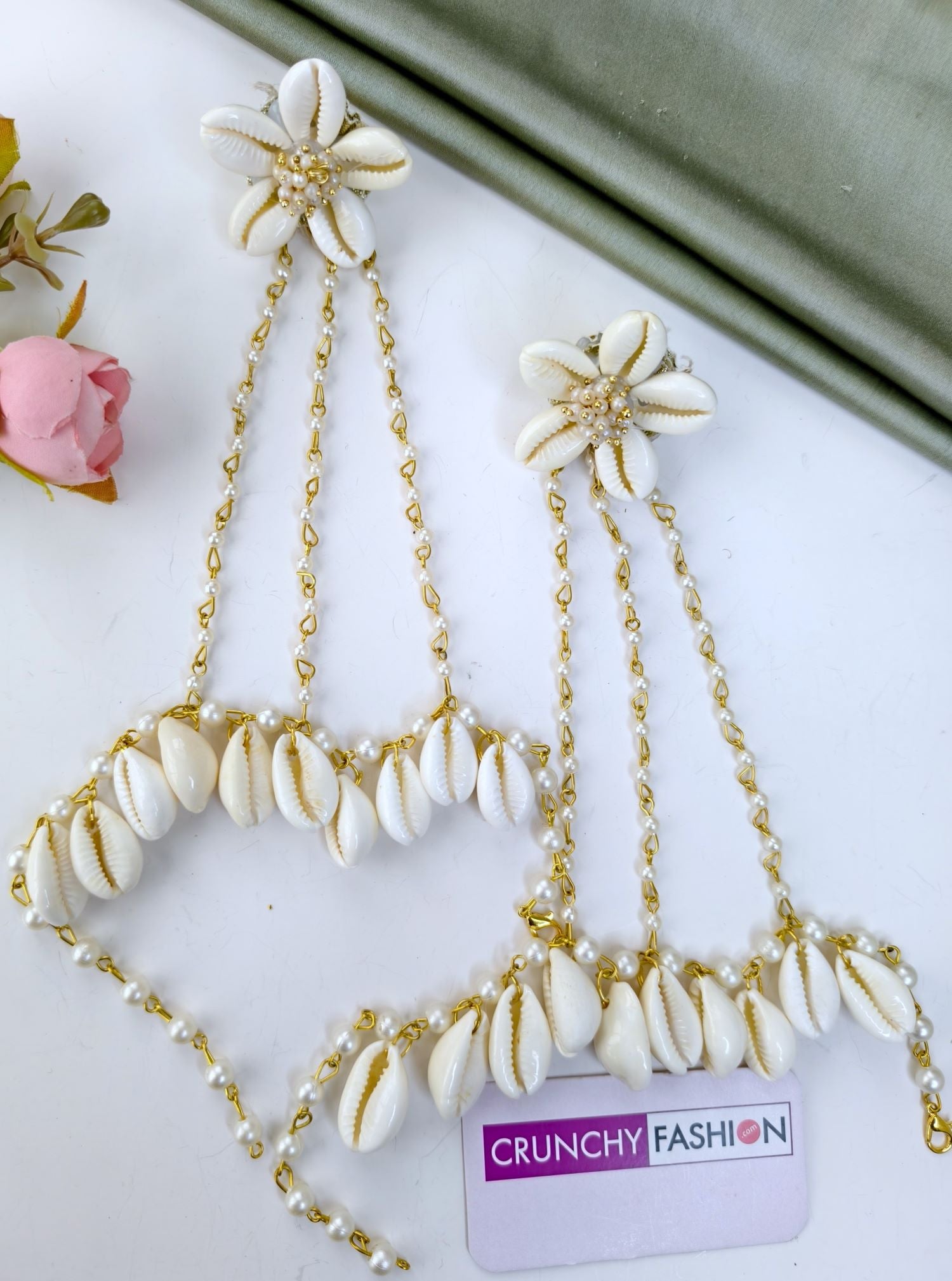 White Cowrie Sea Shell Flower Jewellery Set for Haldi & Mehndi