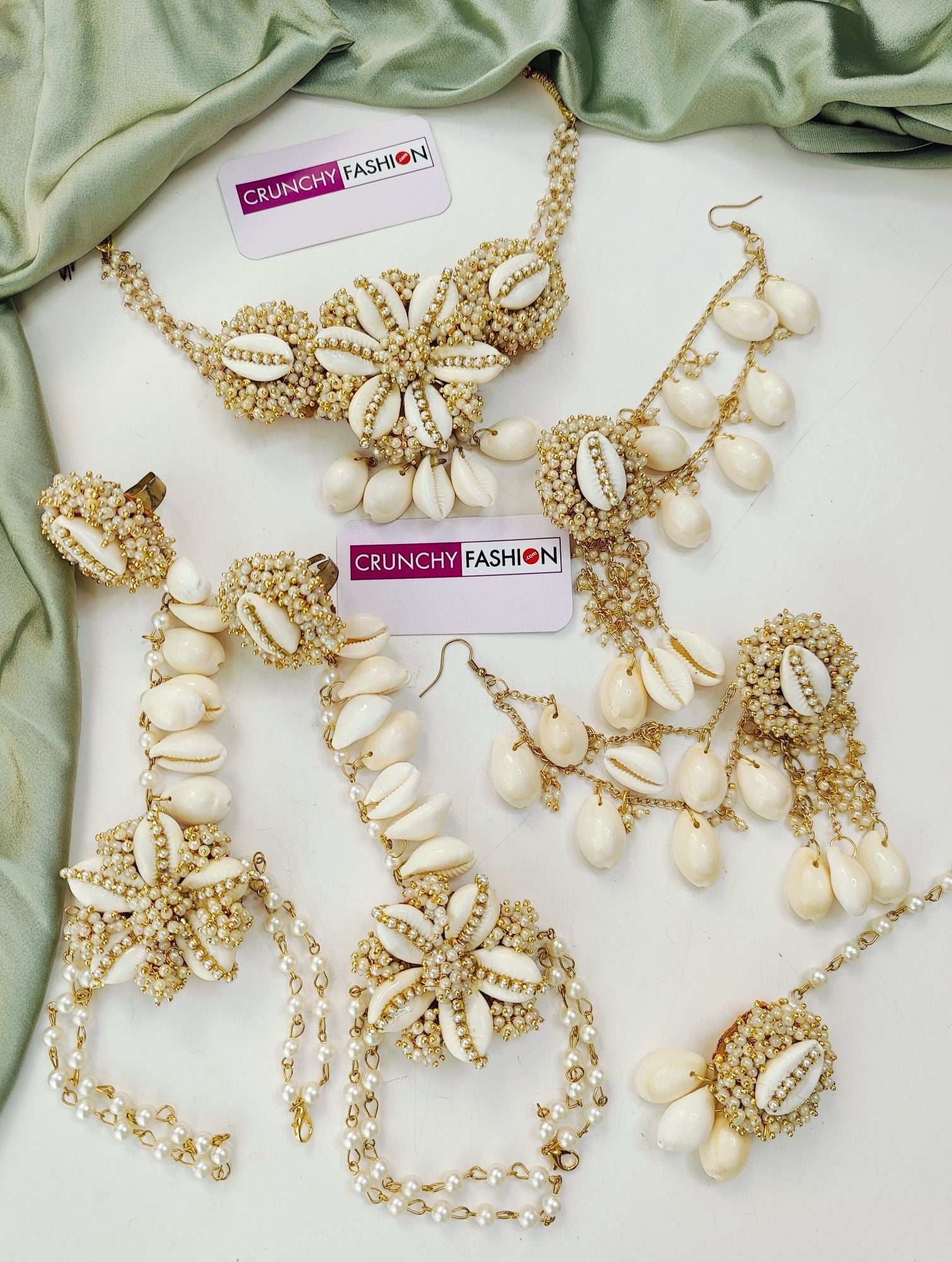 White gold shell jewelry set, White haldi mehndi accents, floral design, perfect for Shopify weddings/festivals.