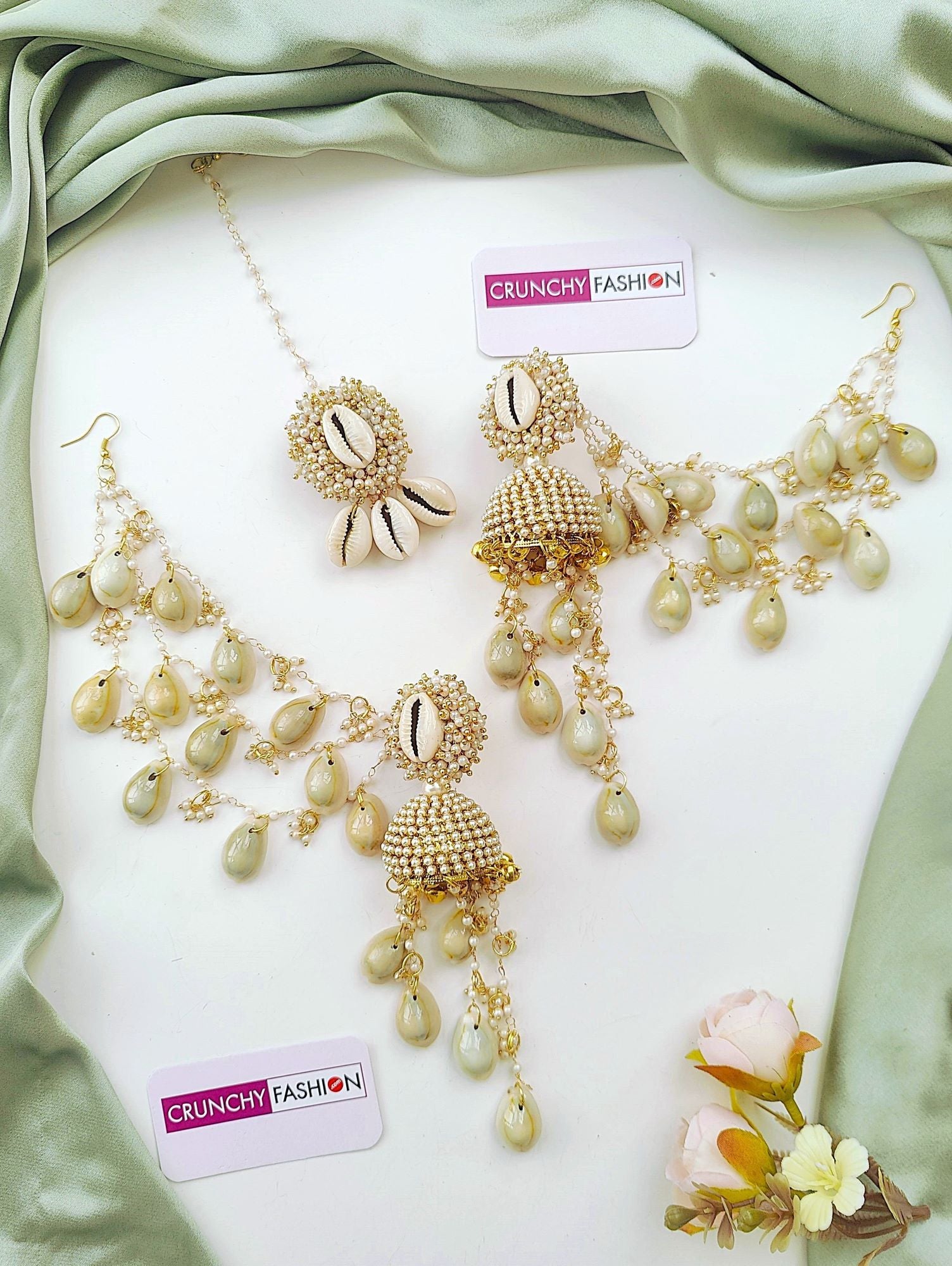 White Haldi Mehndi sea shell jewellery set, gold plated with flower design