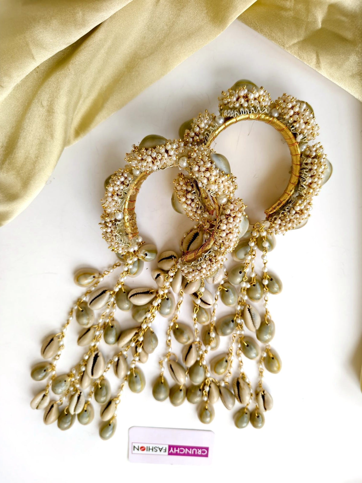 Saisha Handmade Seashell Jewellery Set for Haldi Mehndi