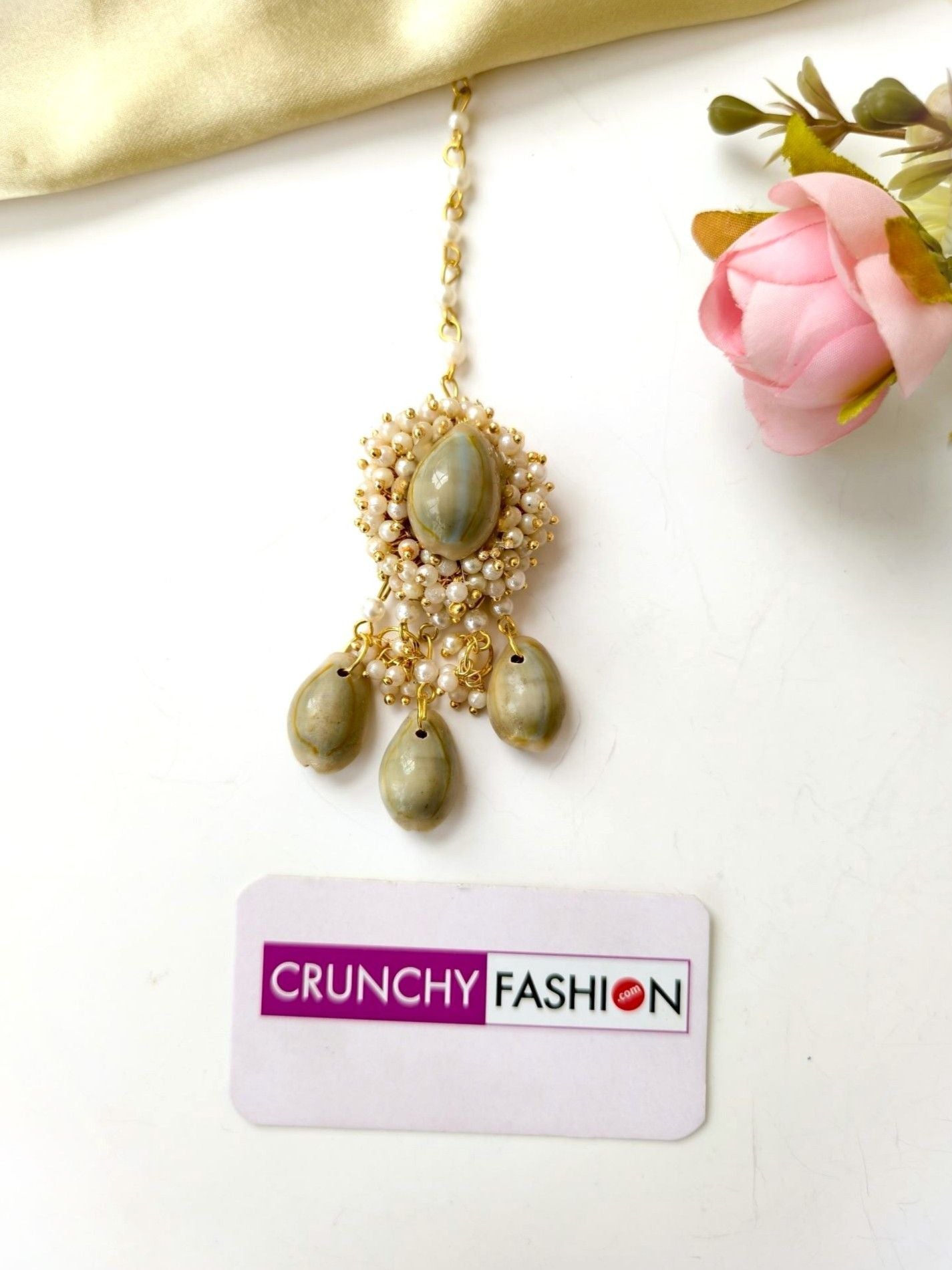 handmade seashell jewellery set for haldi mehndi brides, cowrie and pearl