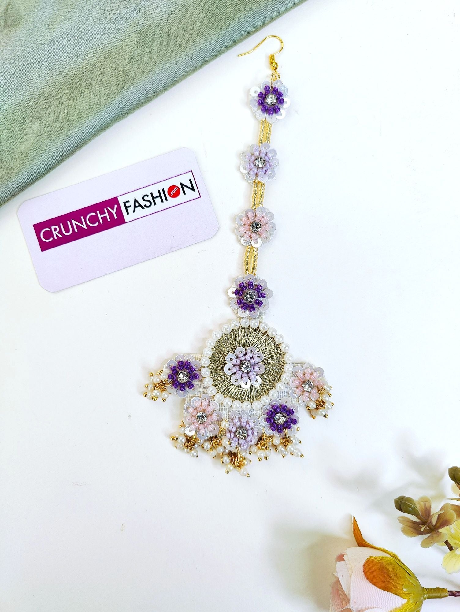 Lavender-pink handmade floral design Carnival jewellery set, ideal for haldi ceremony for brides
