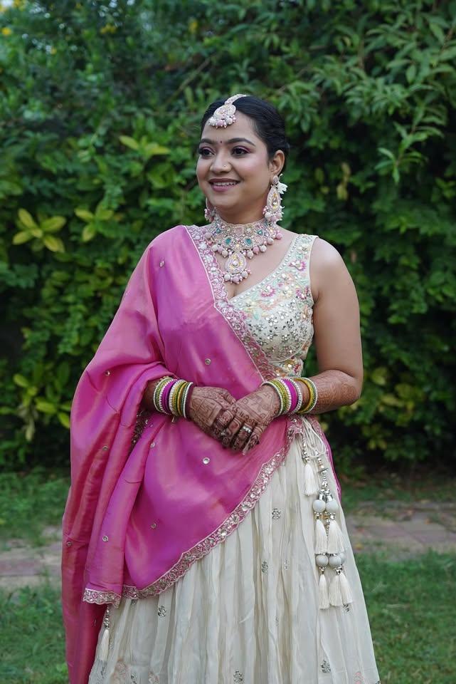 pink dress jewellery Choosing the Perfect Jewellery With Pink Gown Silvermerc Designs