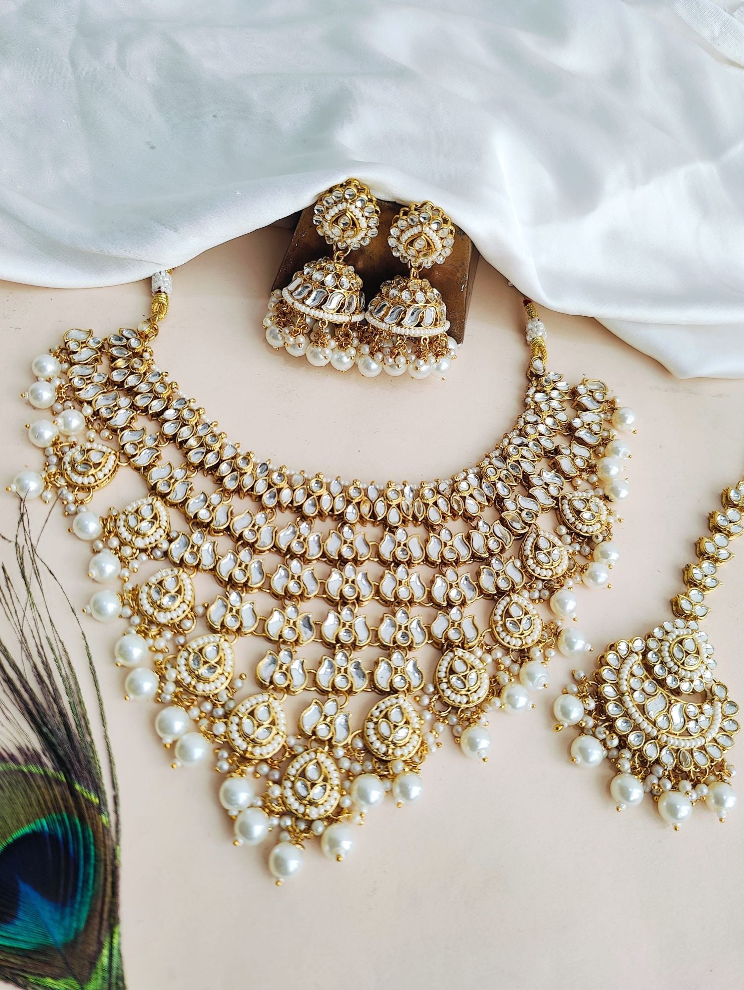Exquisite White Pearls Gold Plated Kundan Jewellery Set for Women