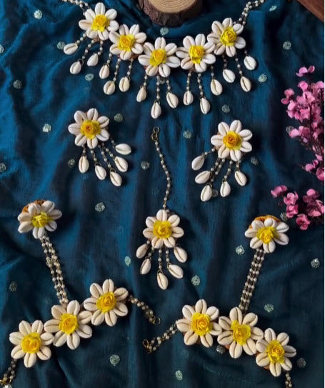 Sea Shell Floral jewellery for haldi Mehandi | Complete Bridal set for Haldi & Mehendi Event