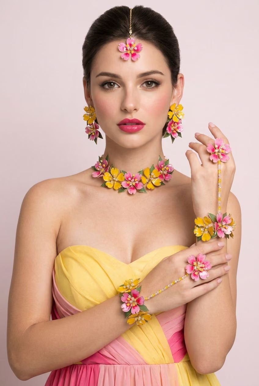 Nora Resin Floral Set in Pink-Yellow