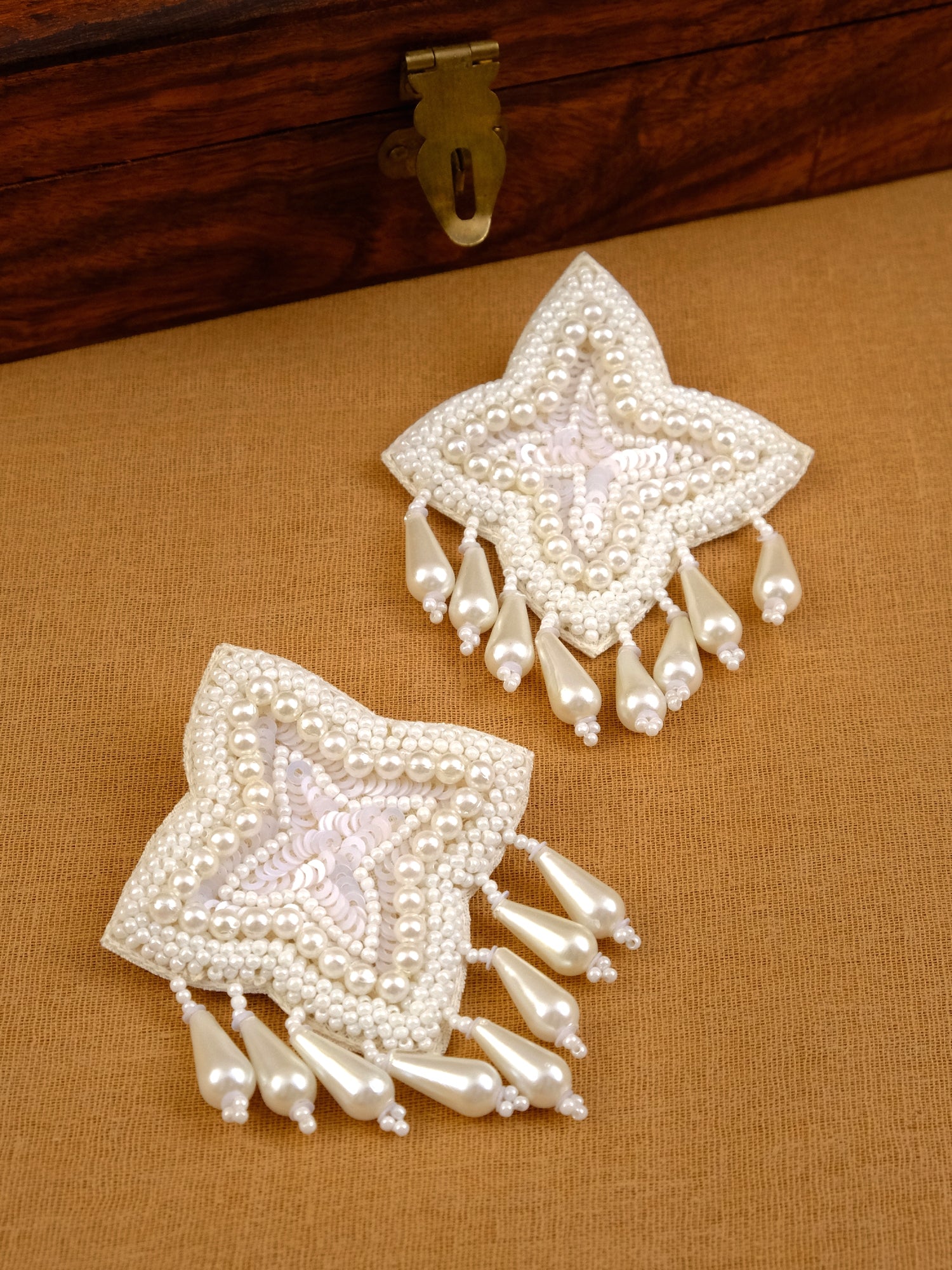 Handcrafted Beaded Dangler Earrings: A Unique Sparkle for Fashionistas