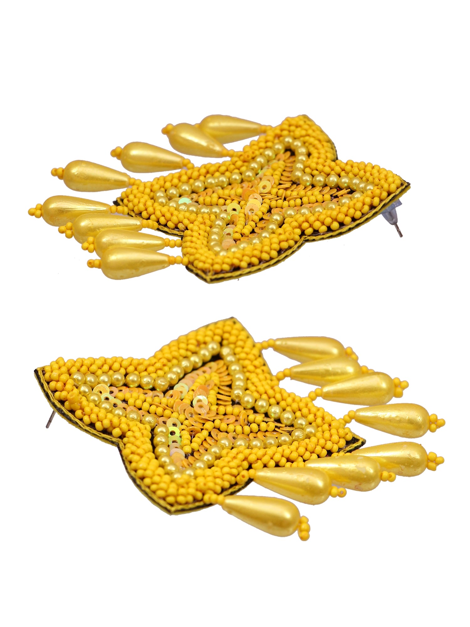 Handcrafted Beaded Dangler Earrings: A Unique Sparkle for Fashionistas