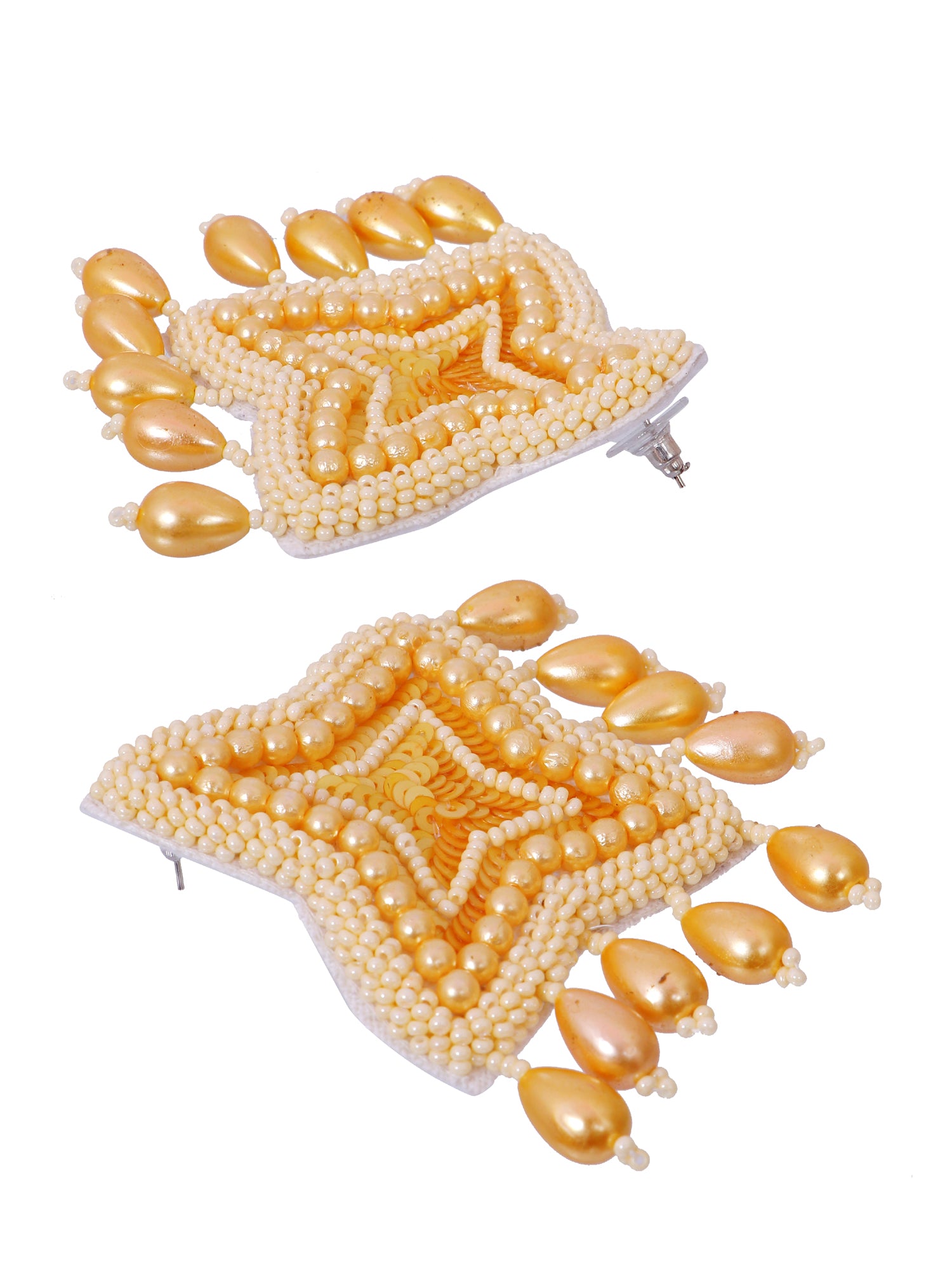 Handcrafted Beaded Dangler Earrings: A Unique Sparkle for Fashionistas