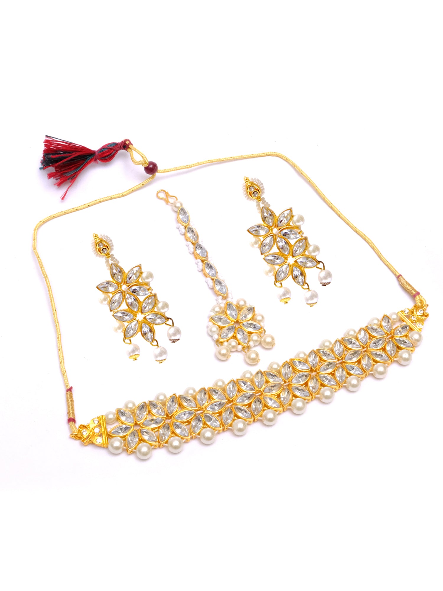 Traditional Gold Plated White Kundan Choker Set With Maangtika