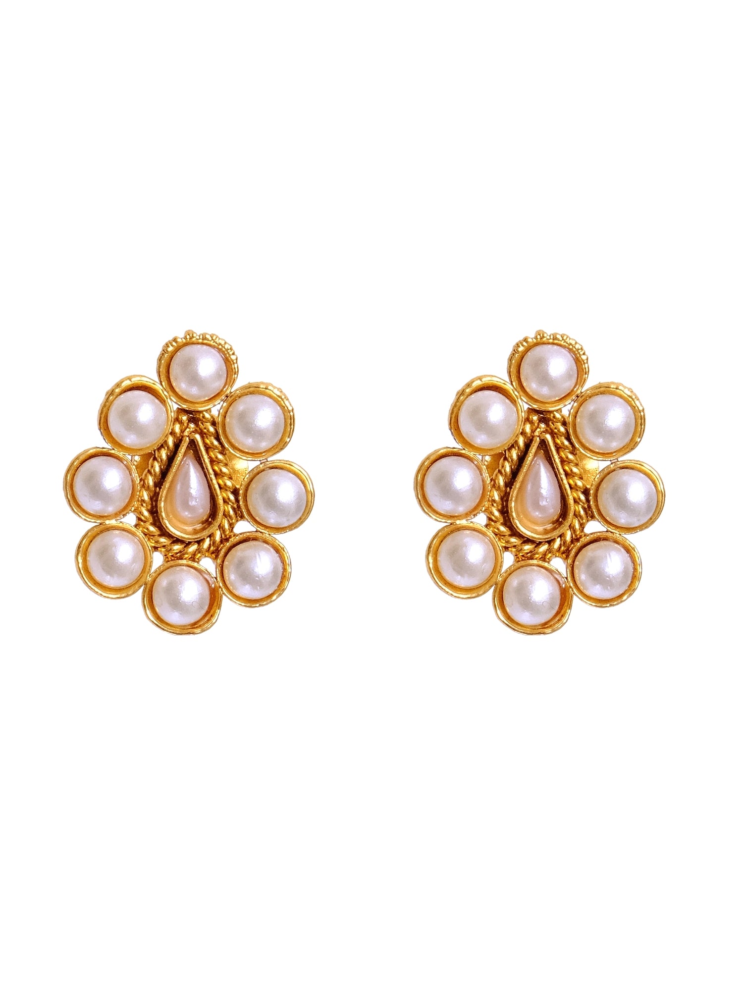 Kundan Splendor: Gold Plated Cream Choker Necklace Earring Set